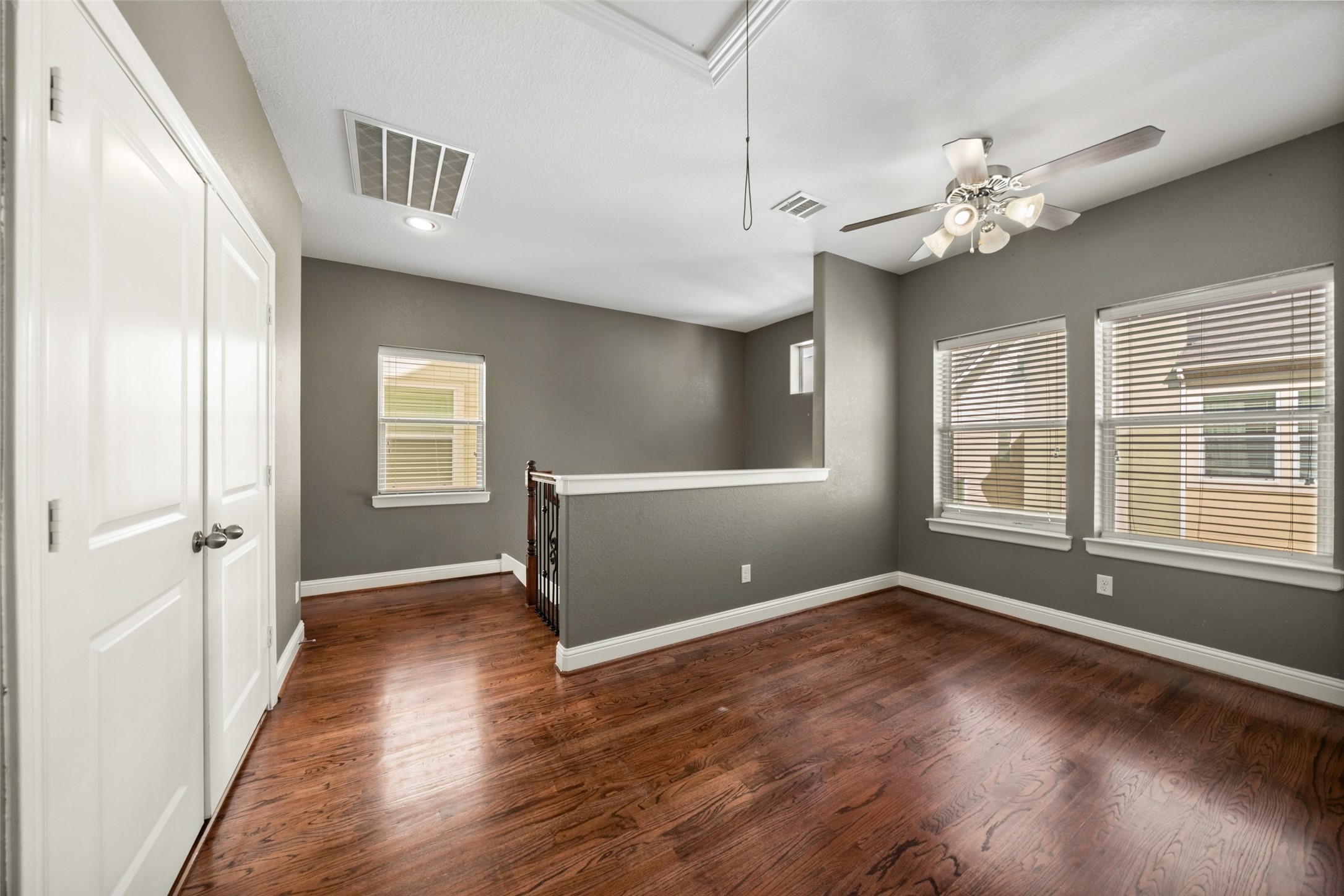 Third floor loft- perfect for home office!