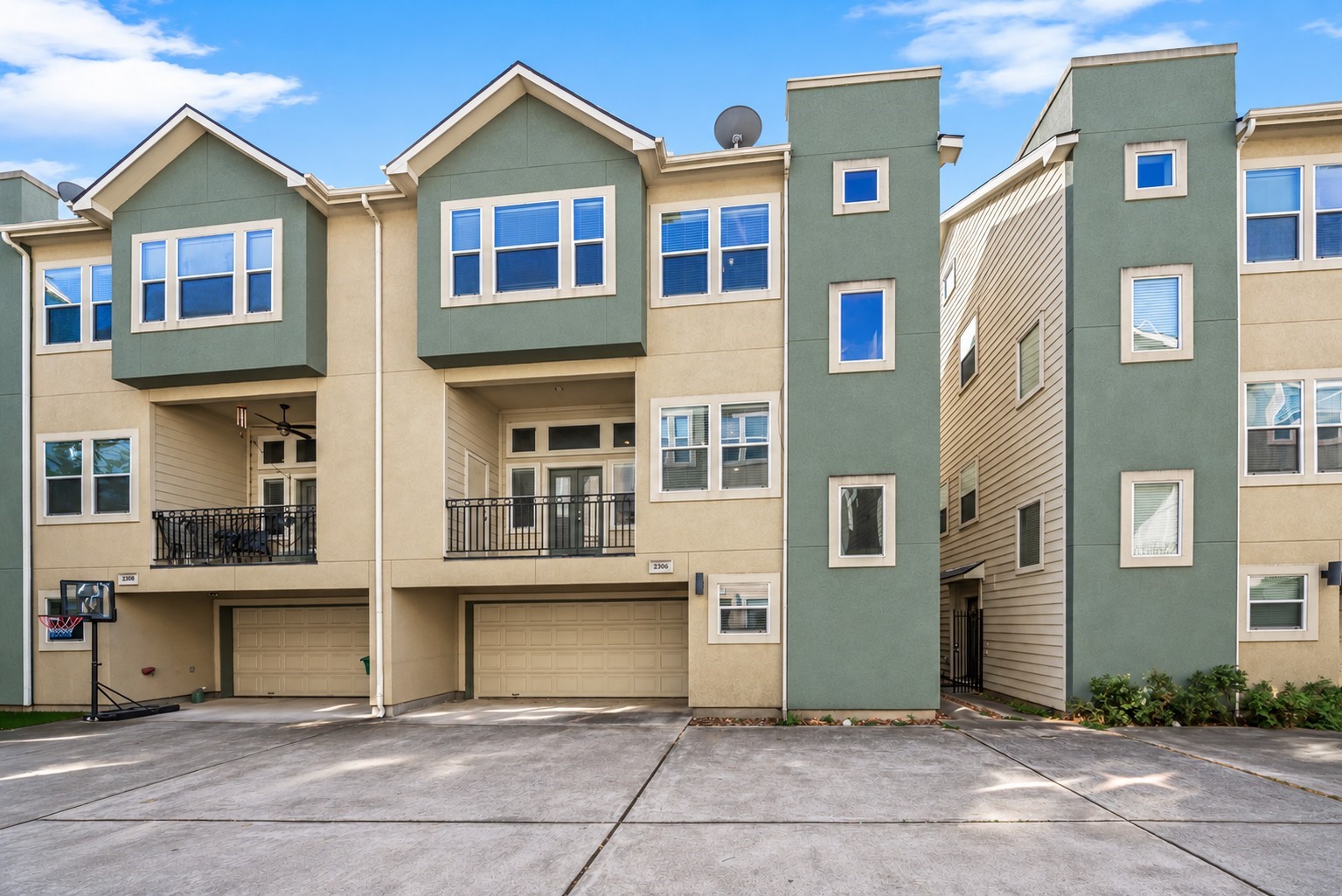Welcome to 2306 Beall Street Welcome to 2306 Beall Street