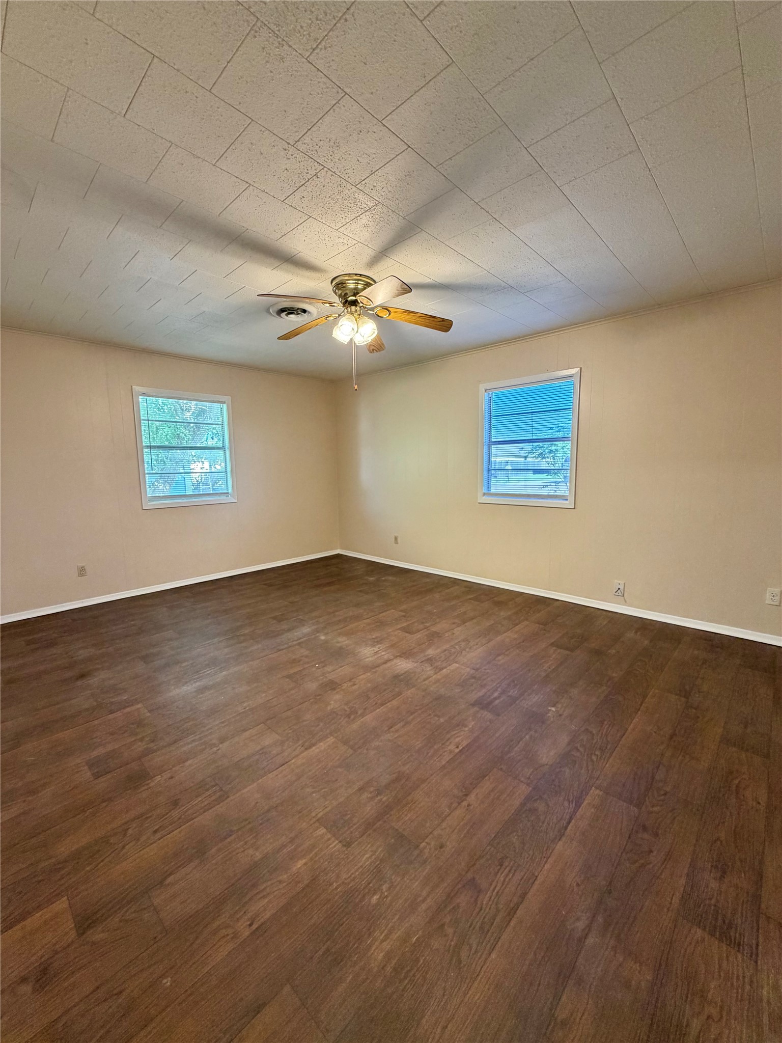 703 W 4th Street, Freeport, TX 77541