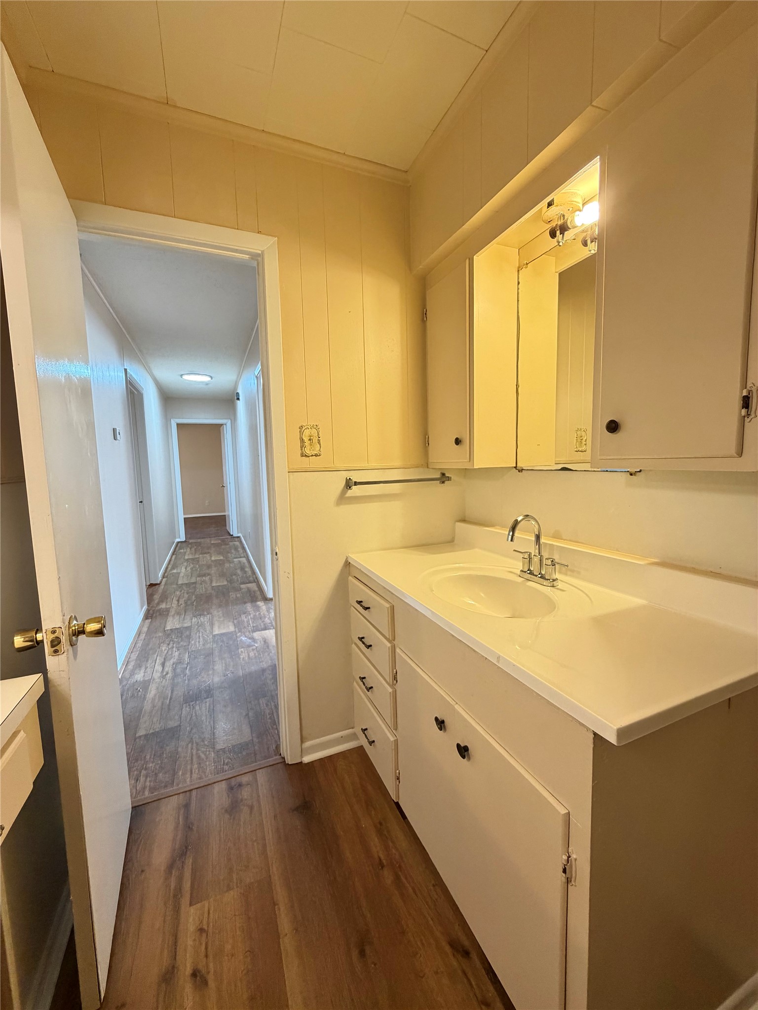703 W 4th Street, Freeport, TX 77541