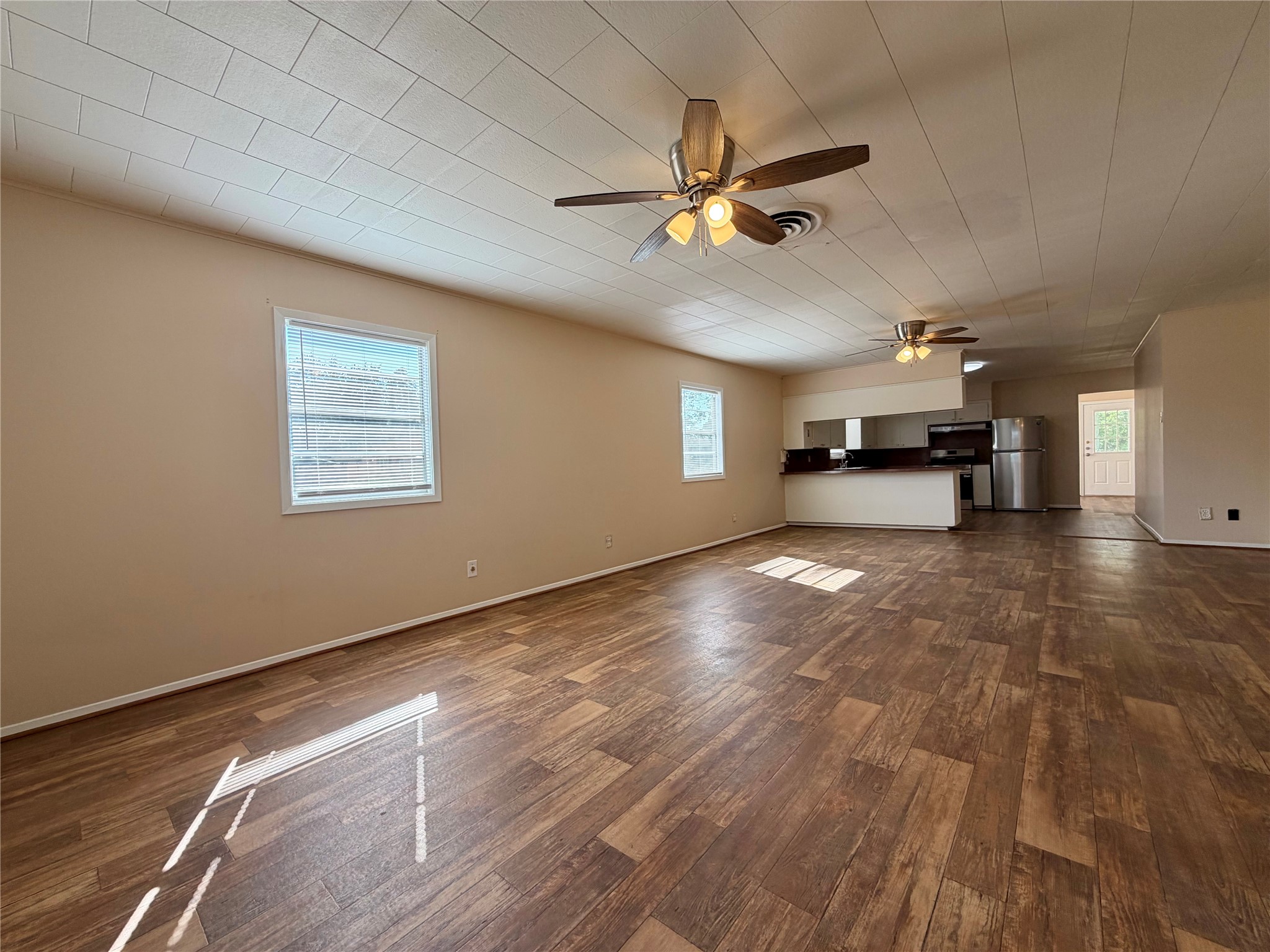 703 W 4th Street, Freeport, TX 77541