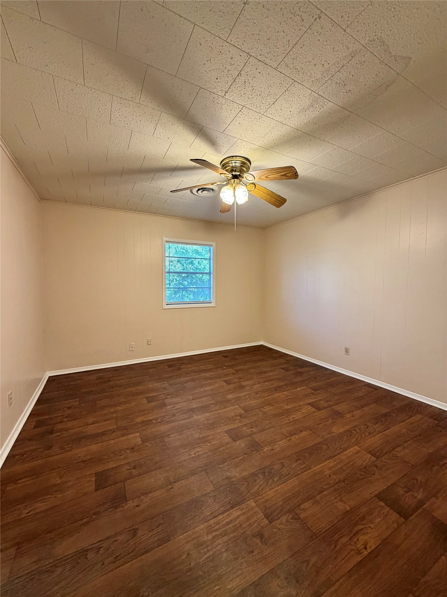 703 W 4th Street, Freeport, TX 77541