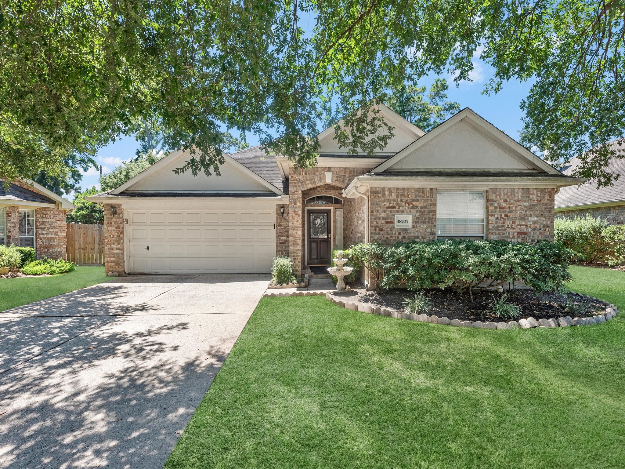 18707 Candle Park Drive, Spring, TX 77388
