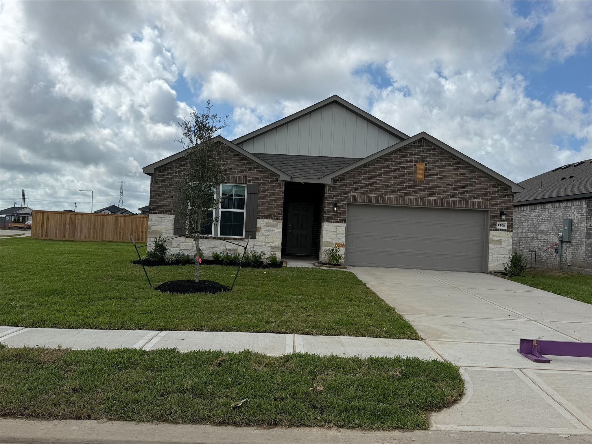 2821 Zircon Drive, Texas City, TX 77591