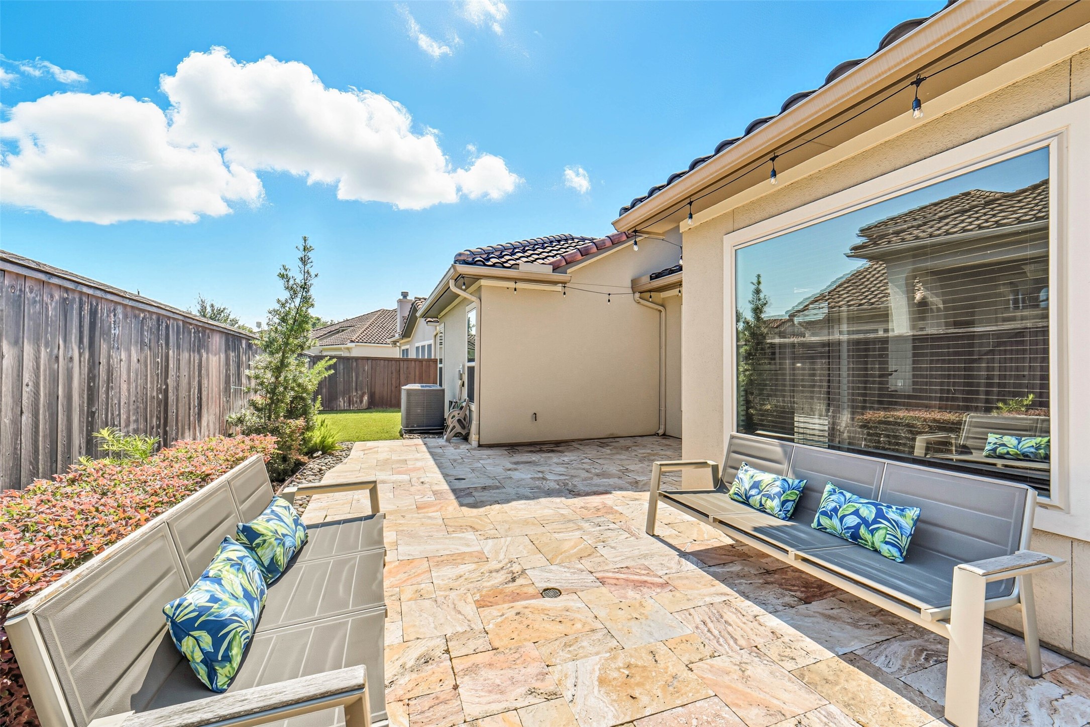 Spacious tiled patio perfect for hosting or enjoying your sundowner.