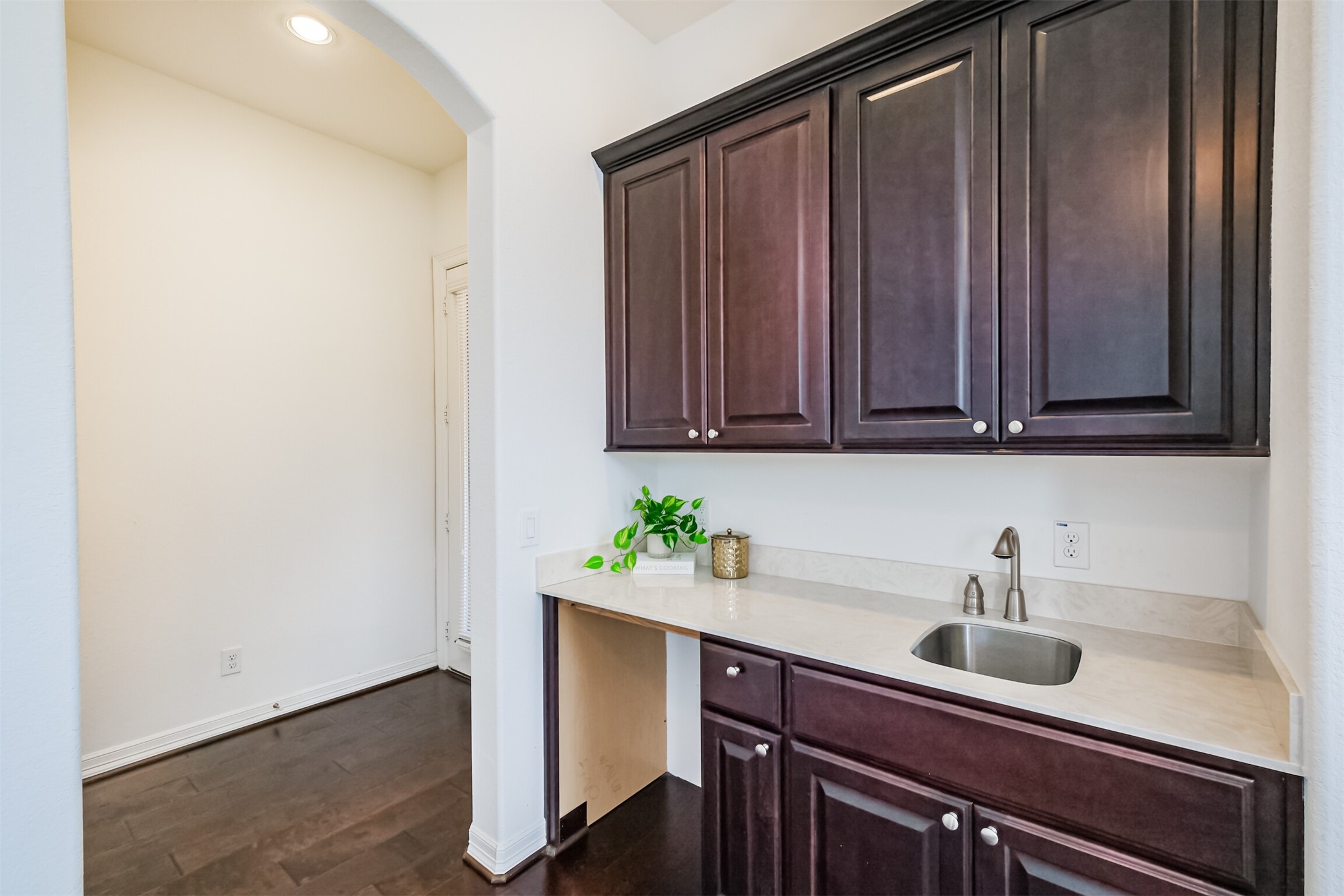 Wet bar in the casita with built ins for a beverage fridge or coffee station.