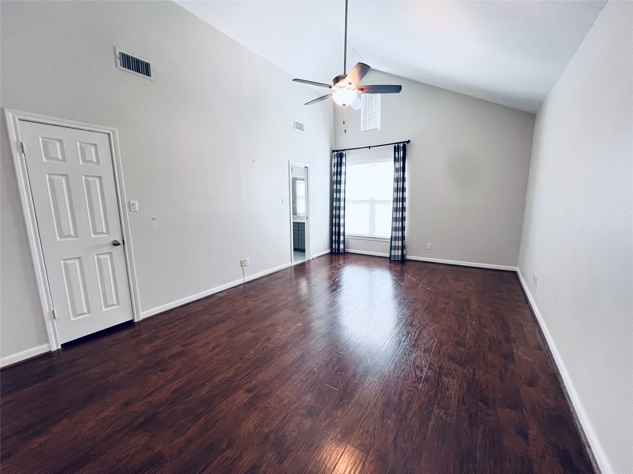 2710 N Sabine Street, #116, Houston, TX 77009
