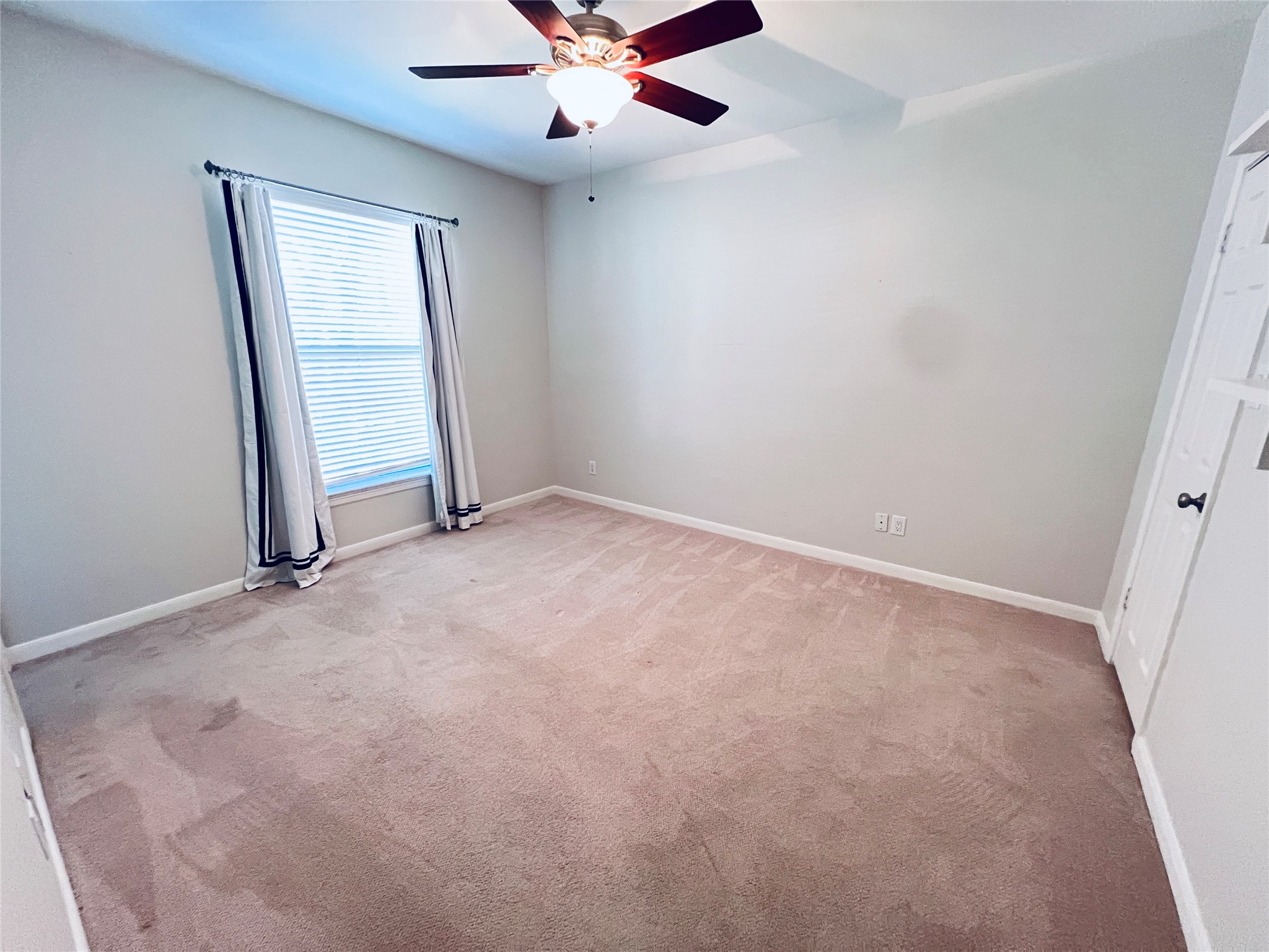 2710 N Sabine Street, #116, Houston, TX 77009