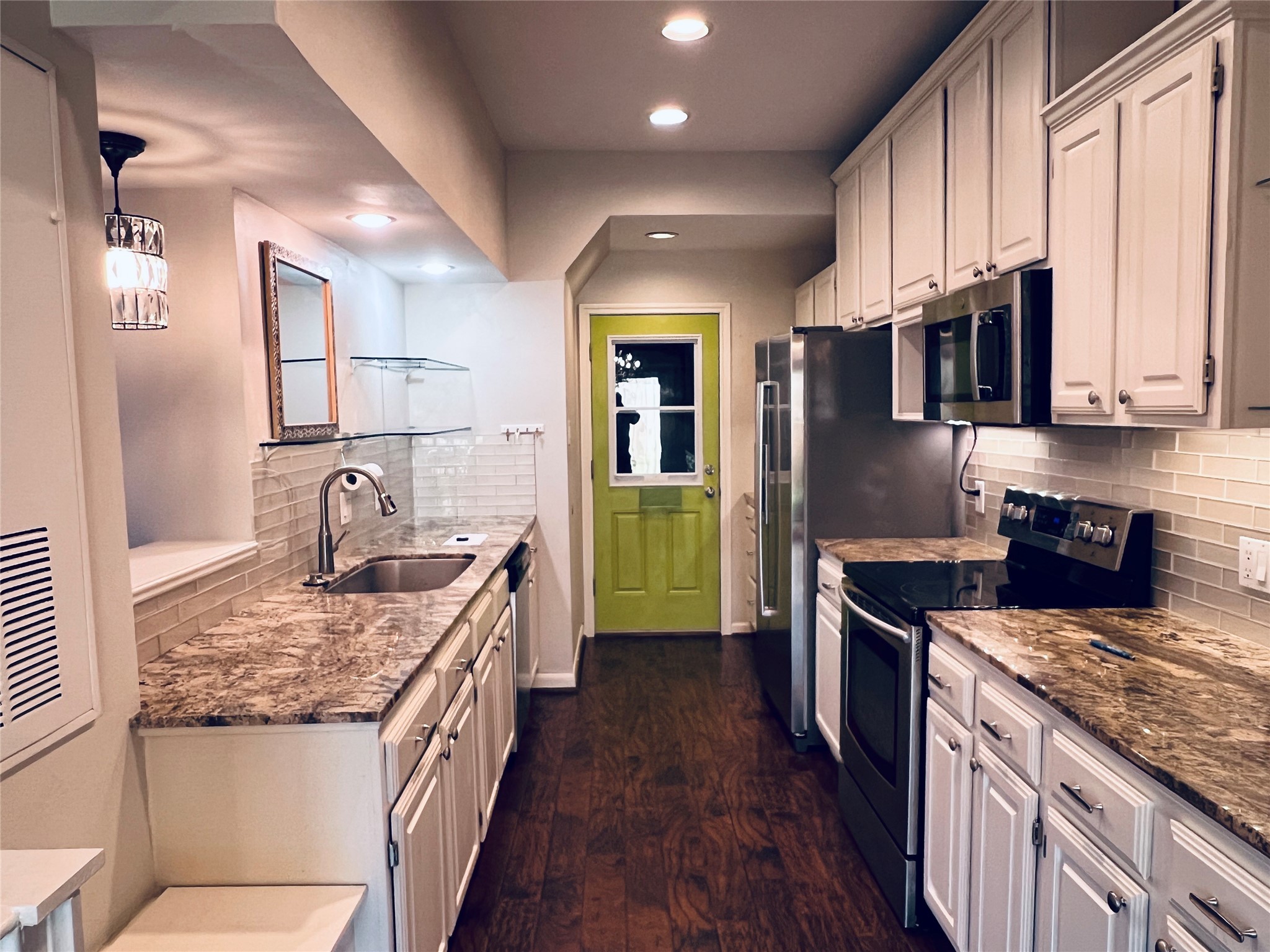 2710 N Sabine Street, #116, Houston, TX 77009
