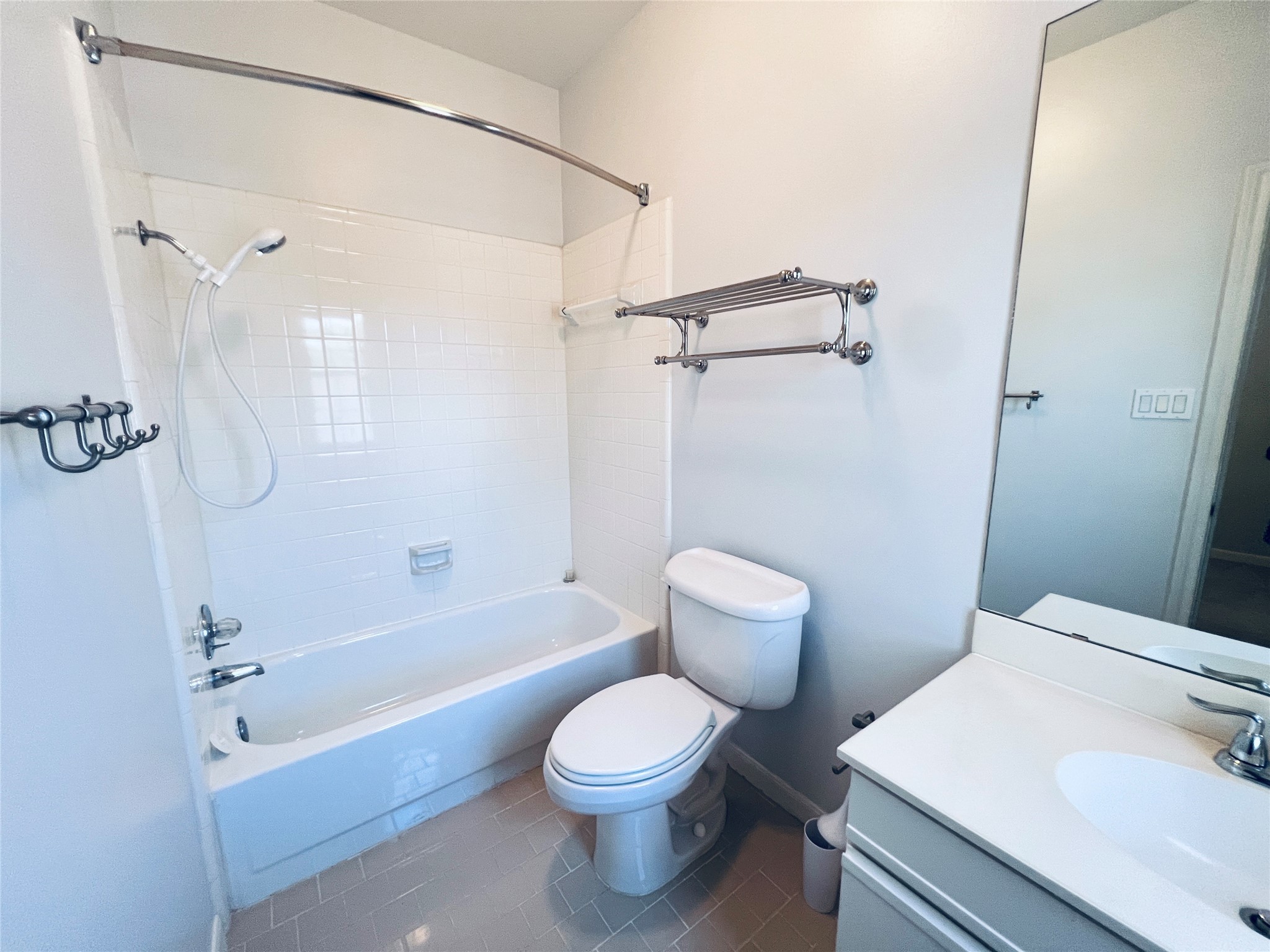 2710 N Sabine Street, #116, Houston, TX 77009