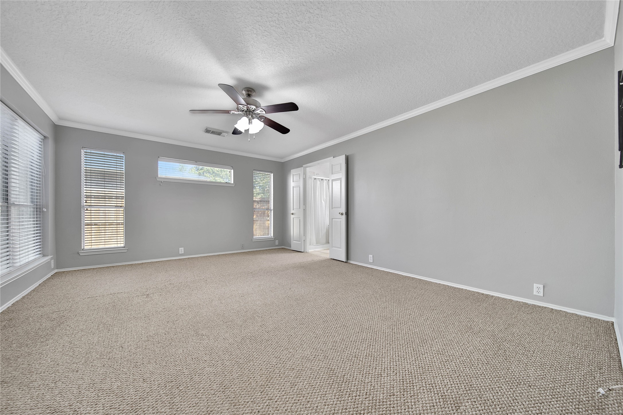 18614 Woodbreeze Drive, Humble, TX 77346