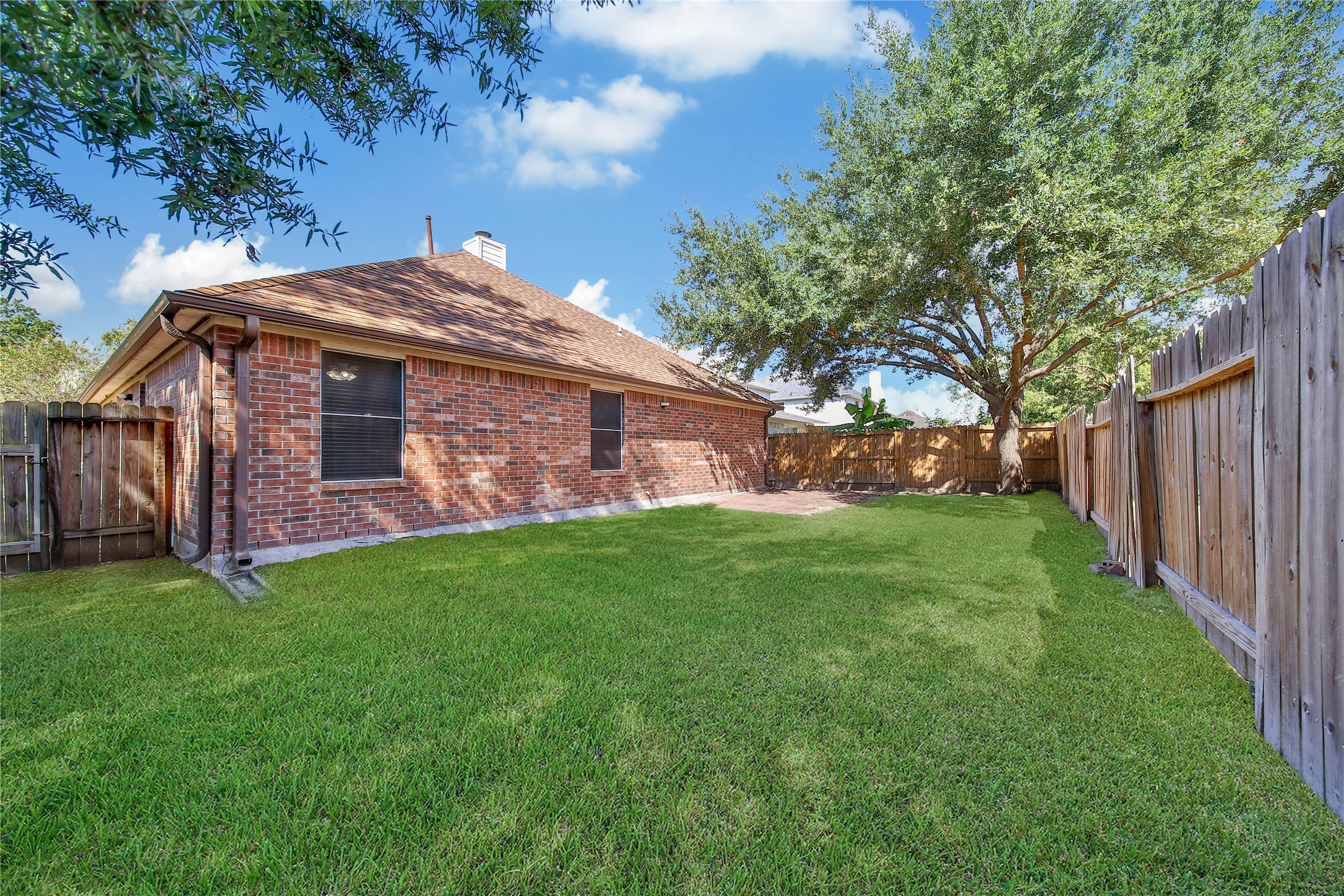 18614 Woodbreeze Drive, Humble, TX 77346