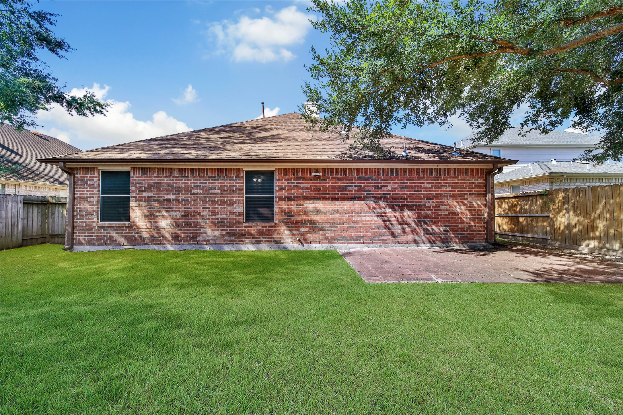 18614 Woodbreeze Drive, Humble, TX 77346