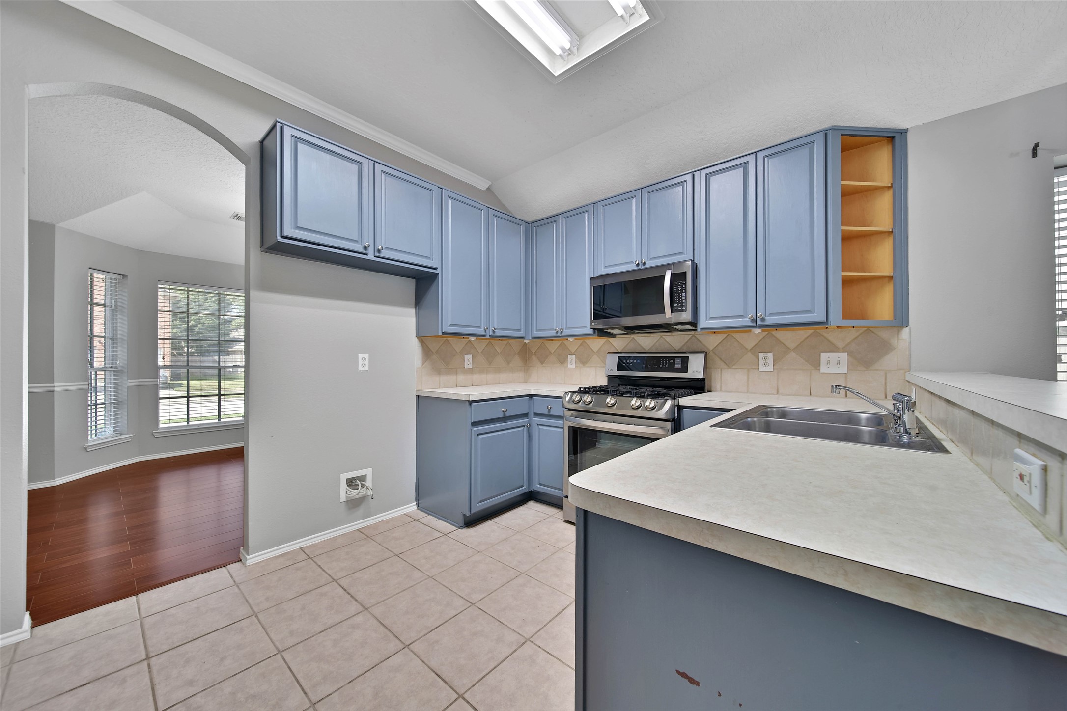 18614 Woodbreeze Drive, Humble, TX 77346