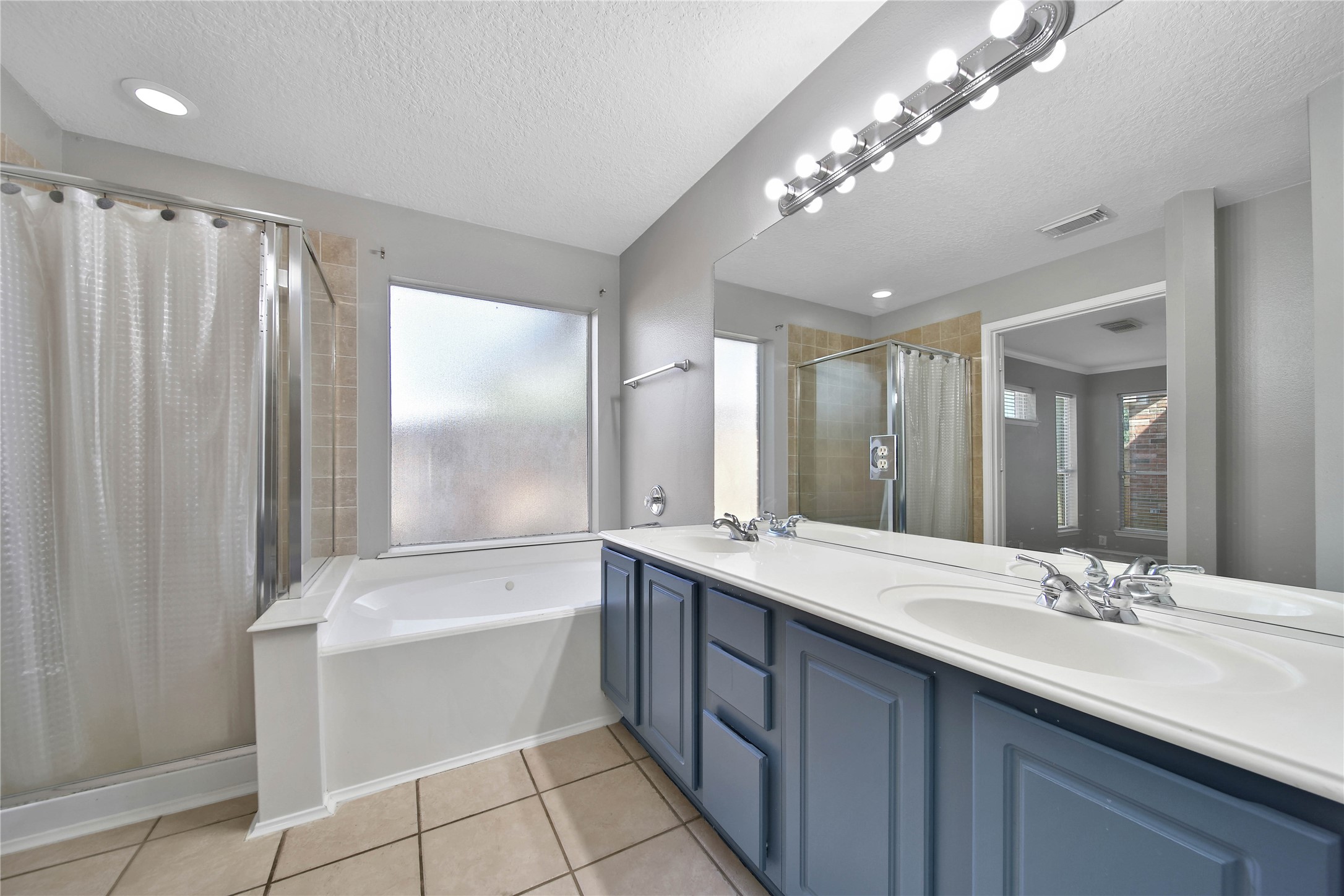 18614 Woodbreeze Drive, Humble, TX 77346