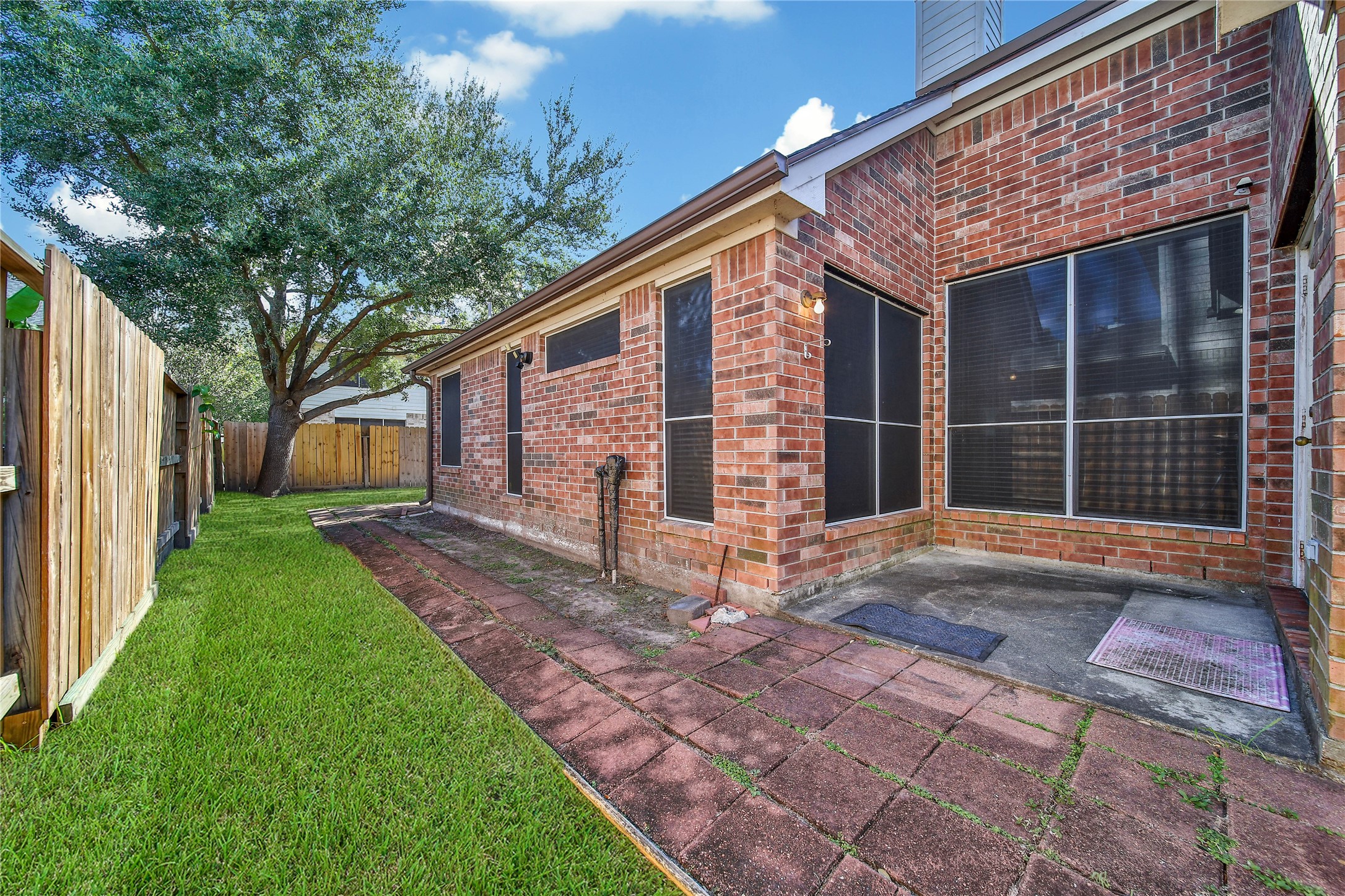 18614 Woodbreeze Drive, Humble, TX 77346