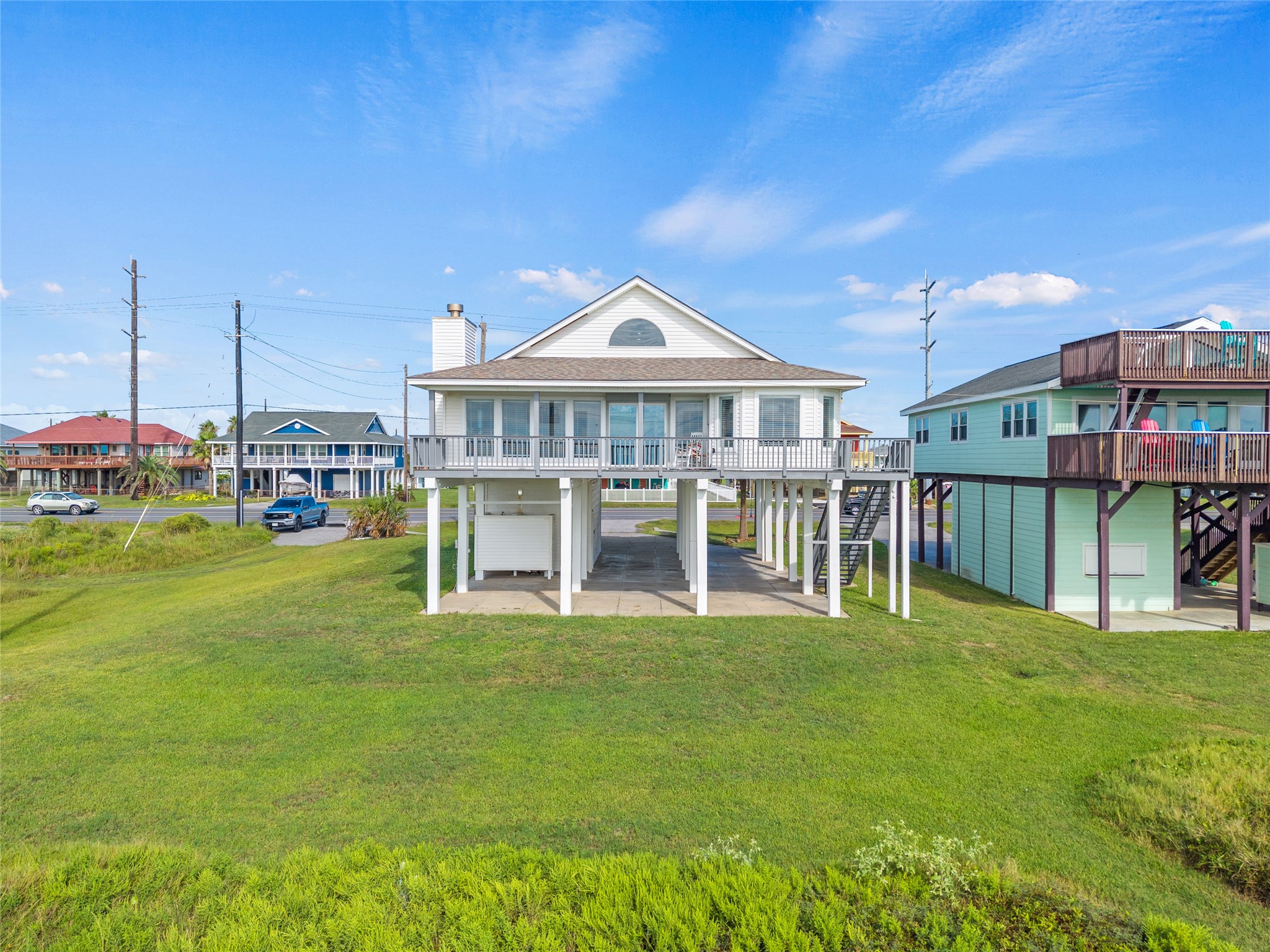 Enjoy the privacy of the oversized lot! It allows for ample outdoor space.