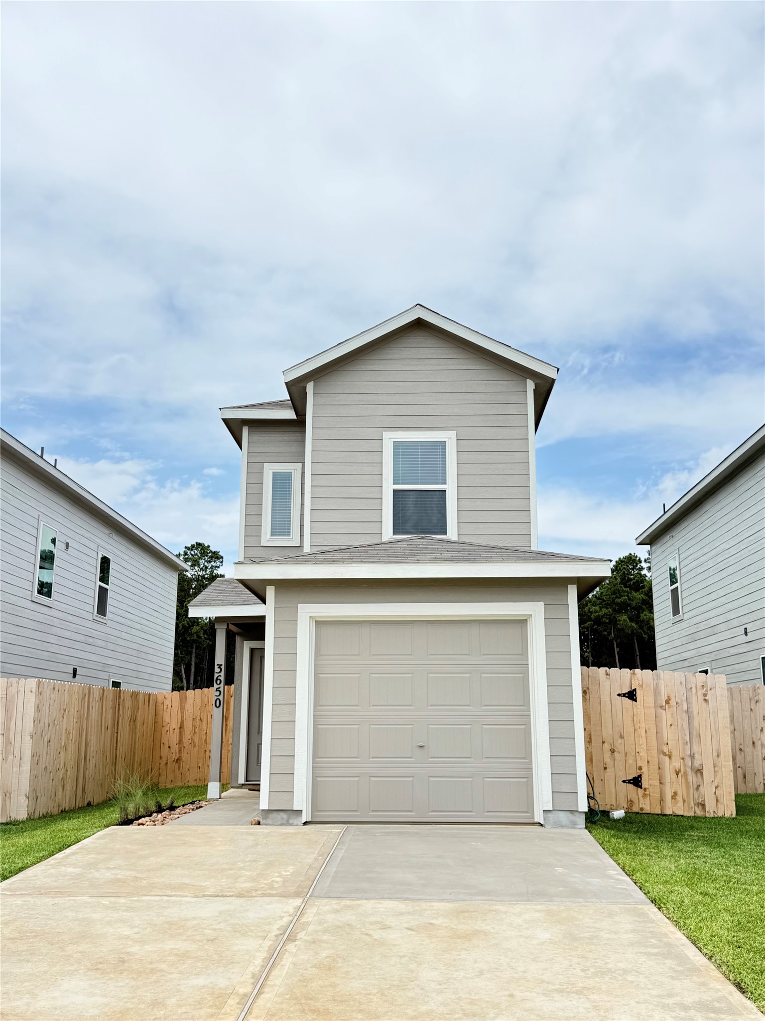 3650 Duplet Ave, Conroe, TX 77306