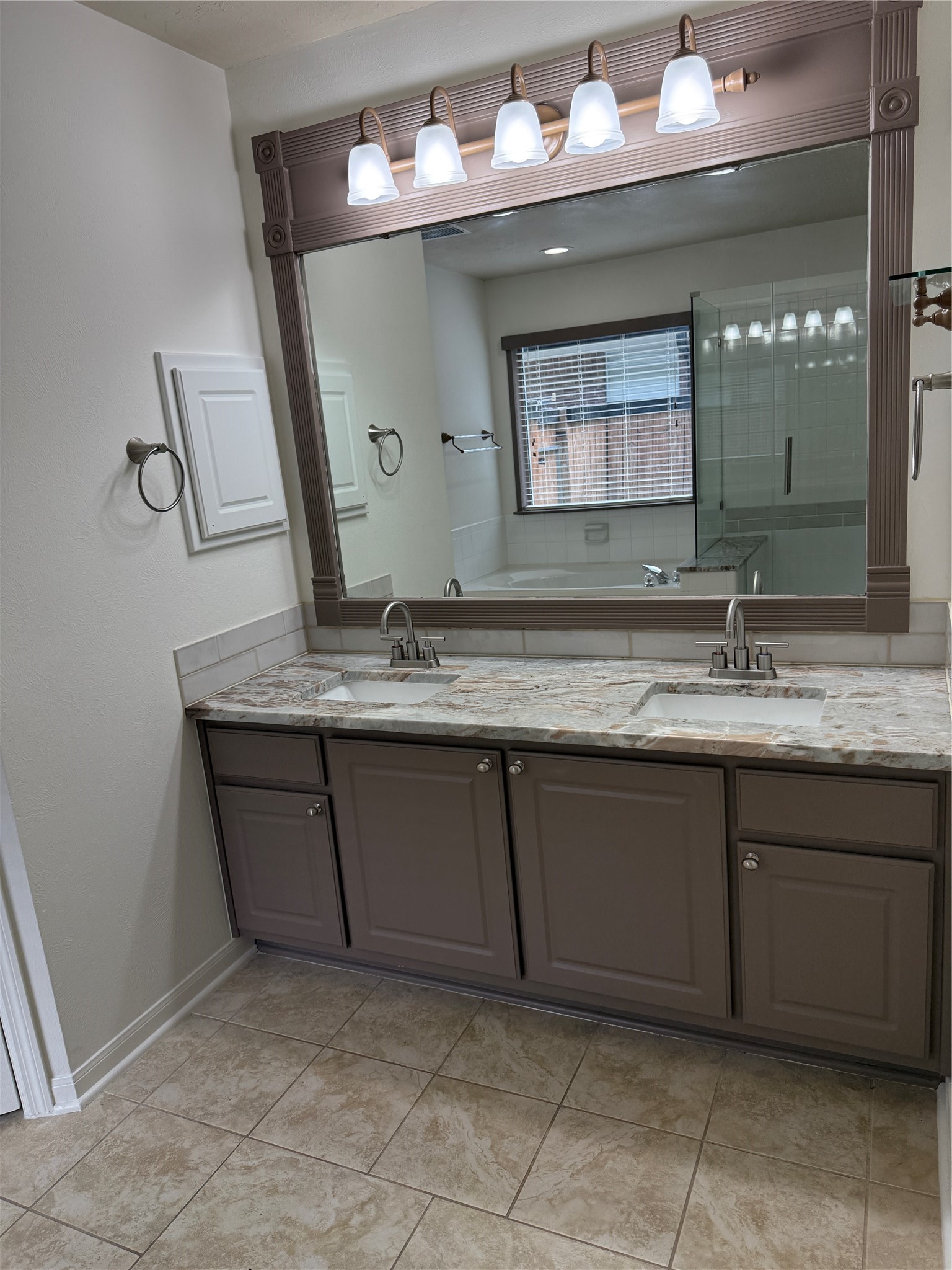 47 Hidden Meadow Drive, The Woodlands, TX 77382