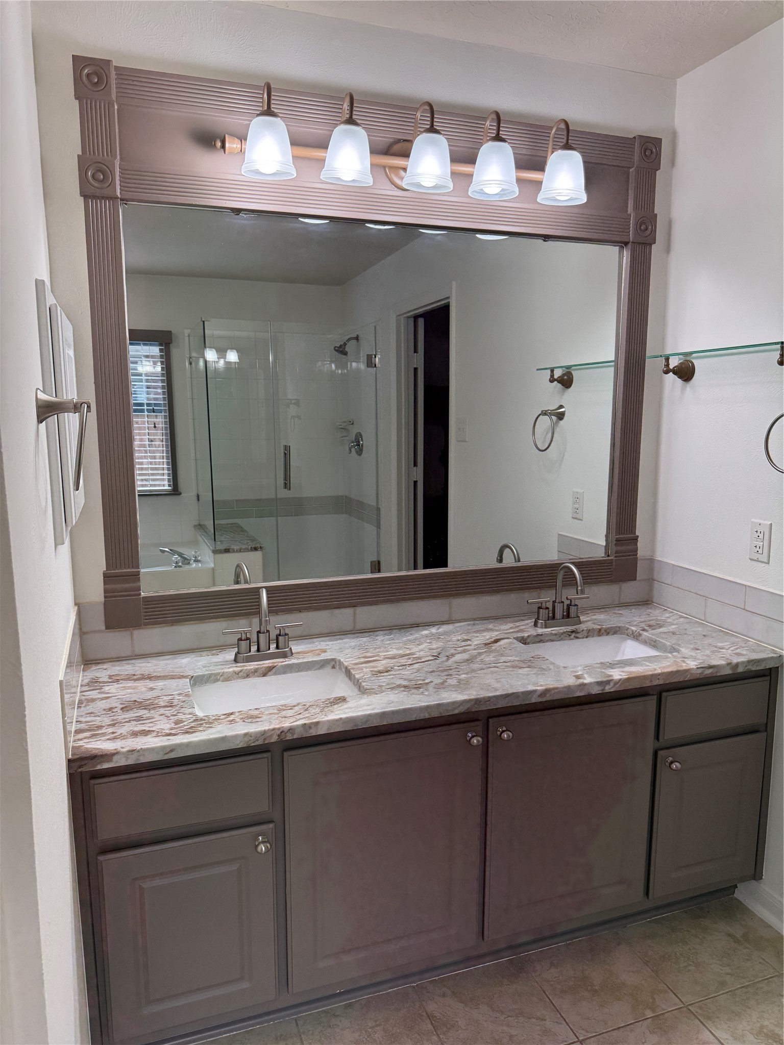 47 Hidden Meadow Drive, The Woodlands, TX 77382