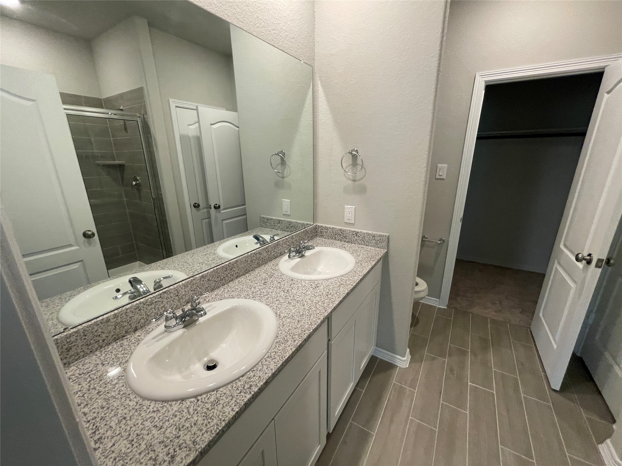 958 Redinger Ridge Drive, Houston, TX 77336