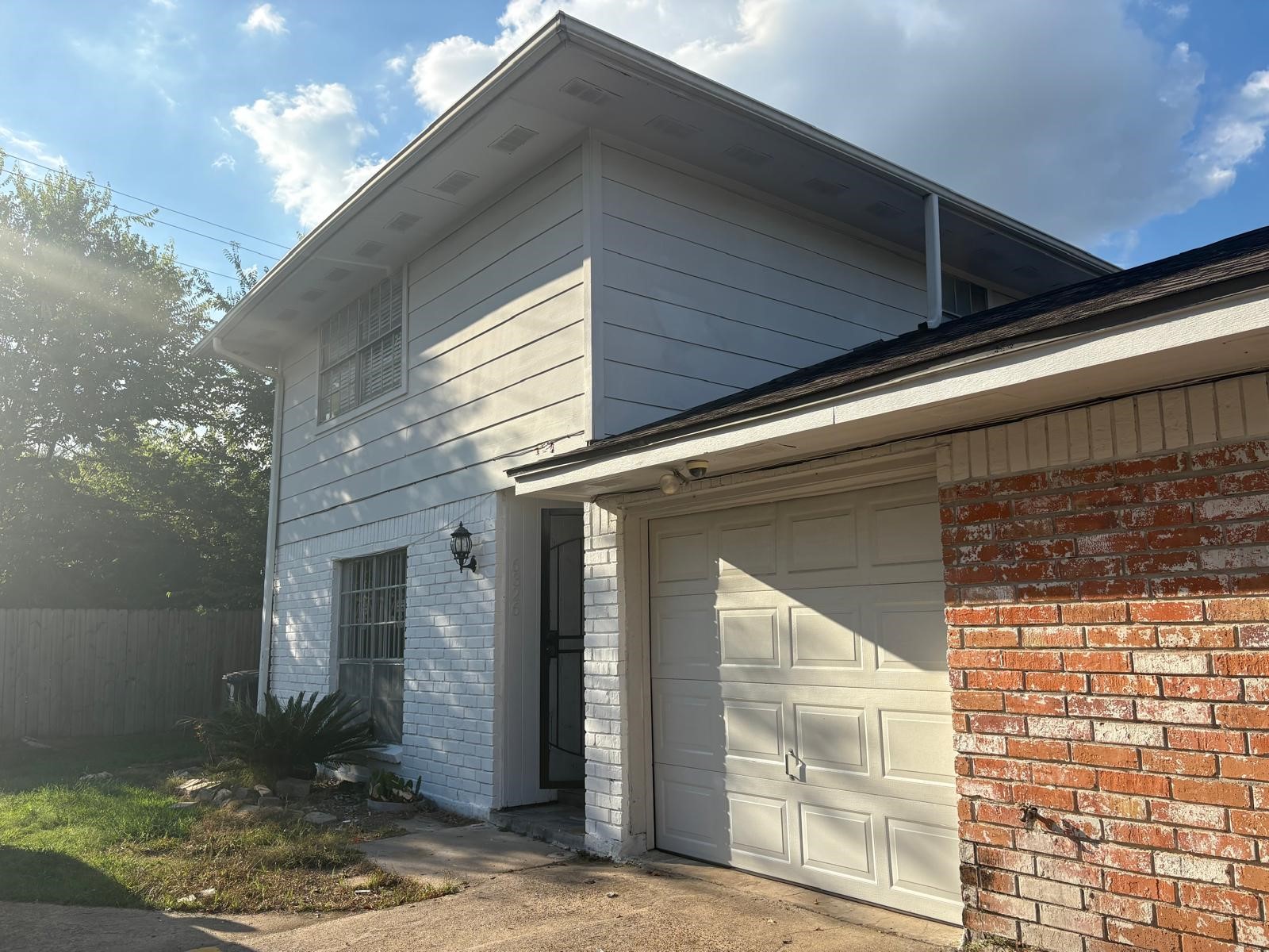 6326 S Briar Bayou Dr, Houston, TX 77072