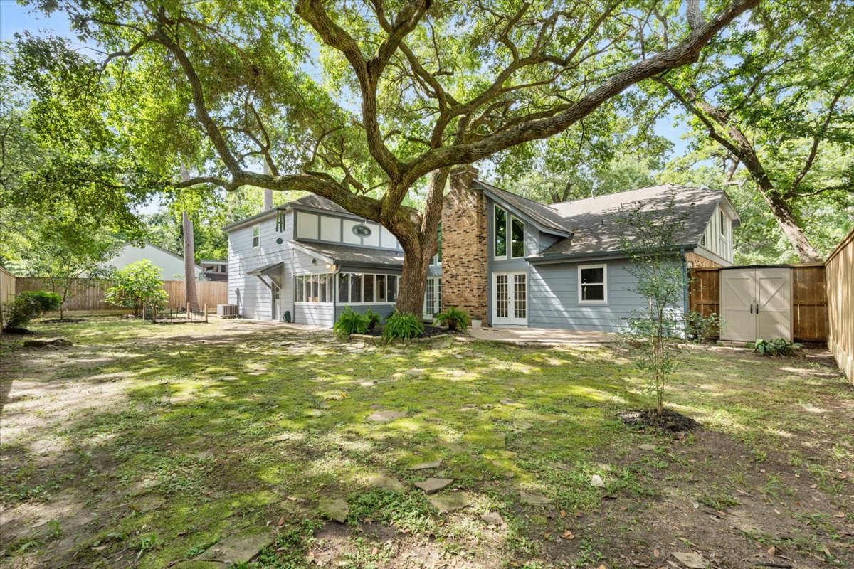 Enjoy a lovely Fall day in the shaded backyard: big enough for friends, family or entertaining a large group