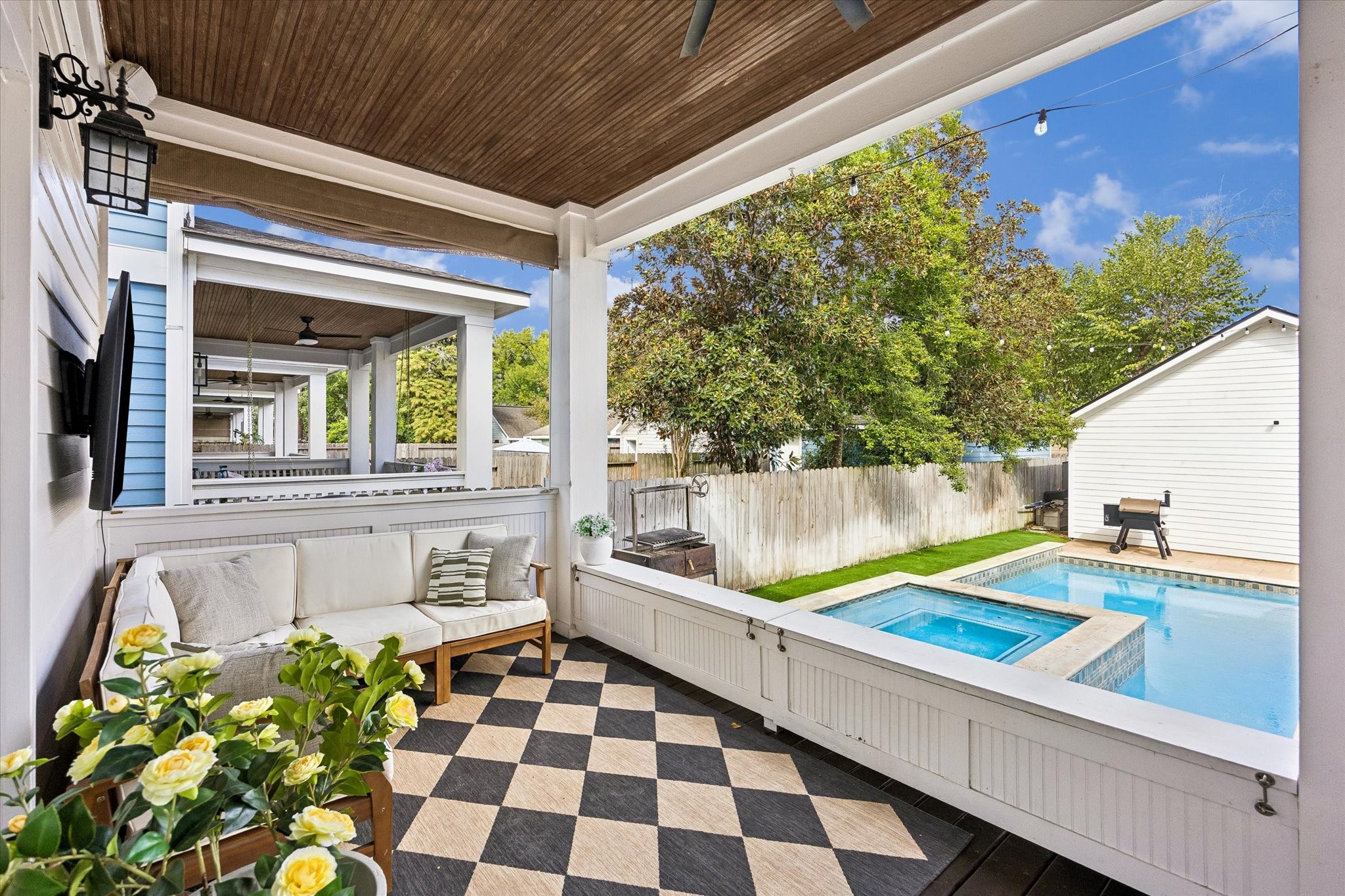 1235 W 21st Street, Houston, TX 77008