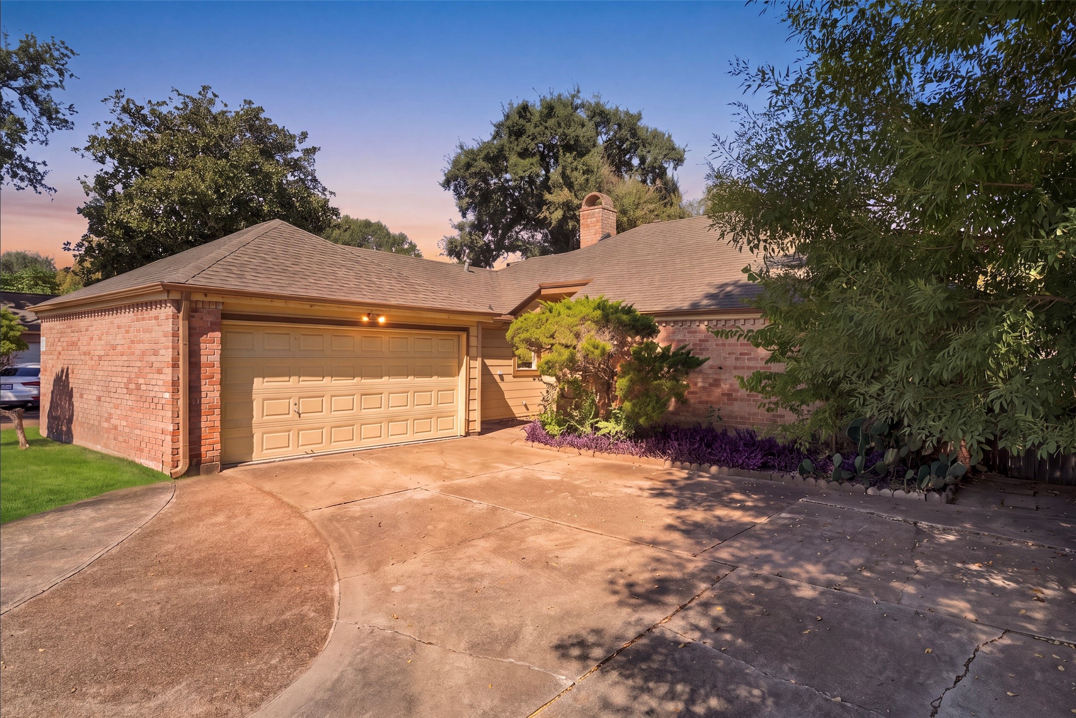 12802 Newbrook Drive, Houston, TX 77072 12802 Newbrook Drive, Houston, TX 77072