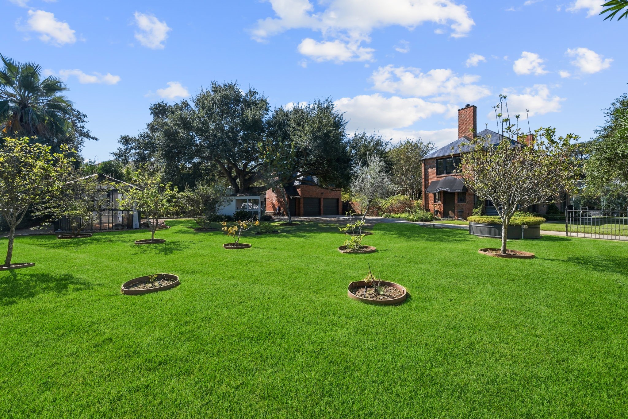 3815 Bernardo de Galvez Avenue, Galveston, TX 77550