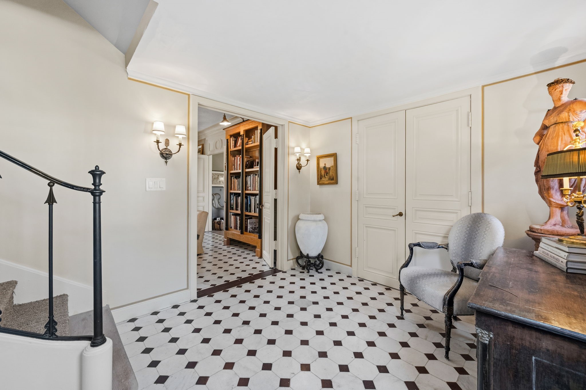 3815 Bernardo de Galvez Avenue, Galveston, TX 77550