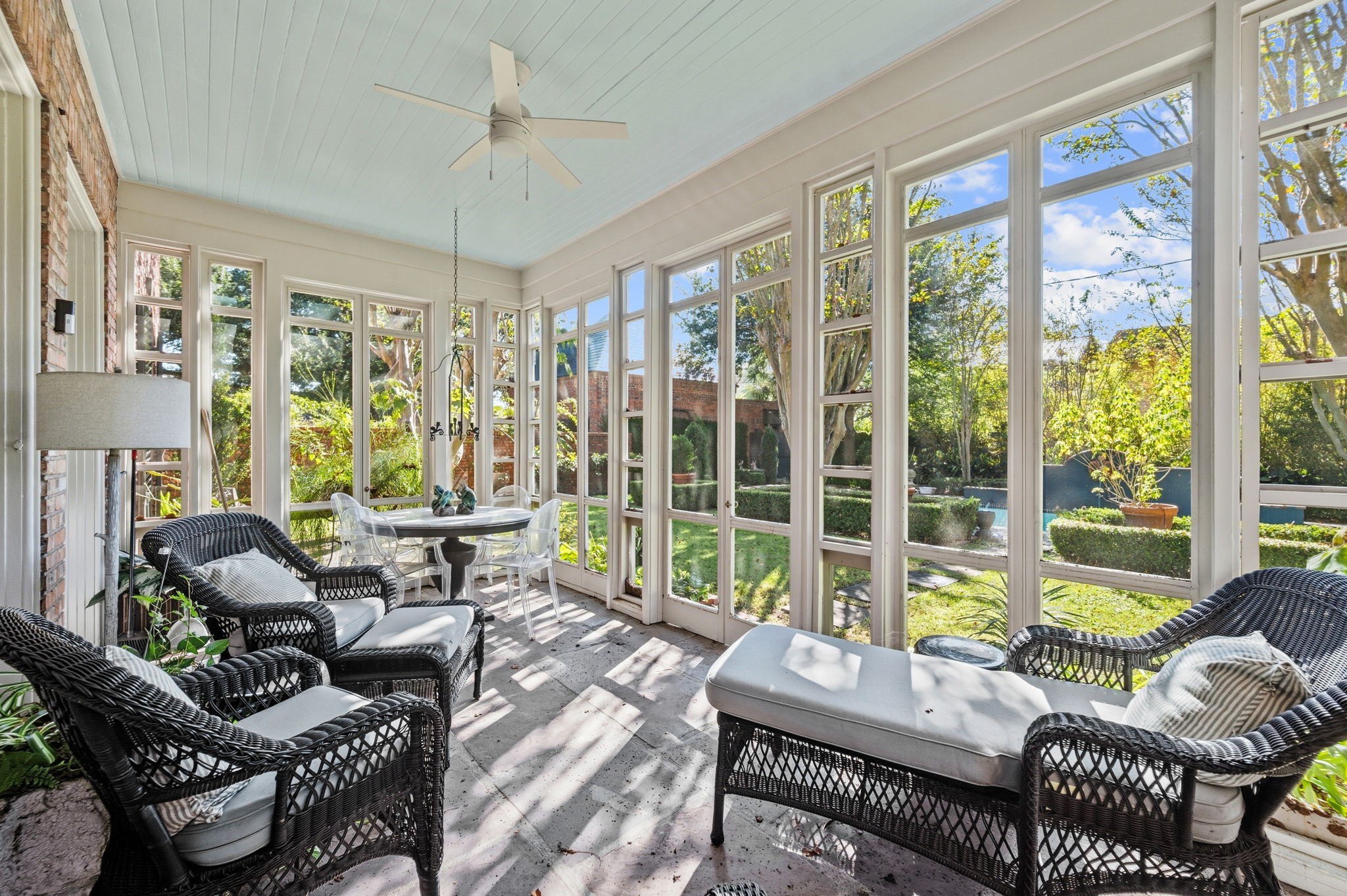 3815 Bernardo de Galvez Avenue, Galveston, TX 77550