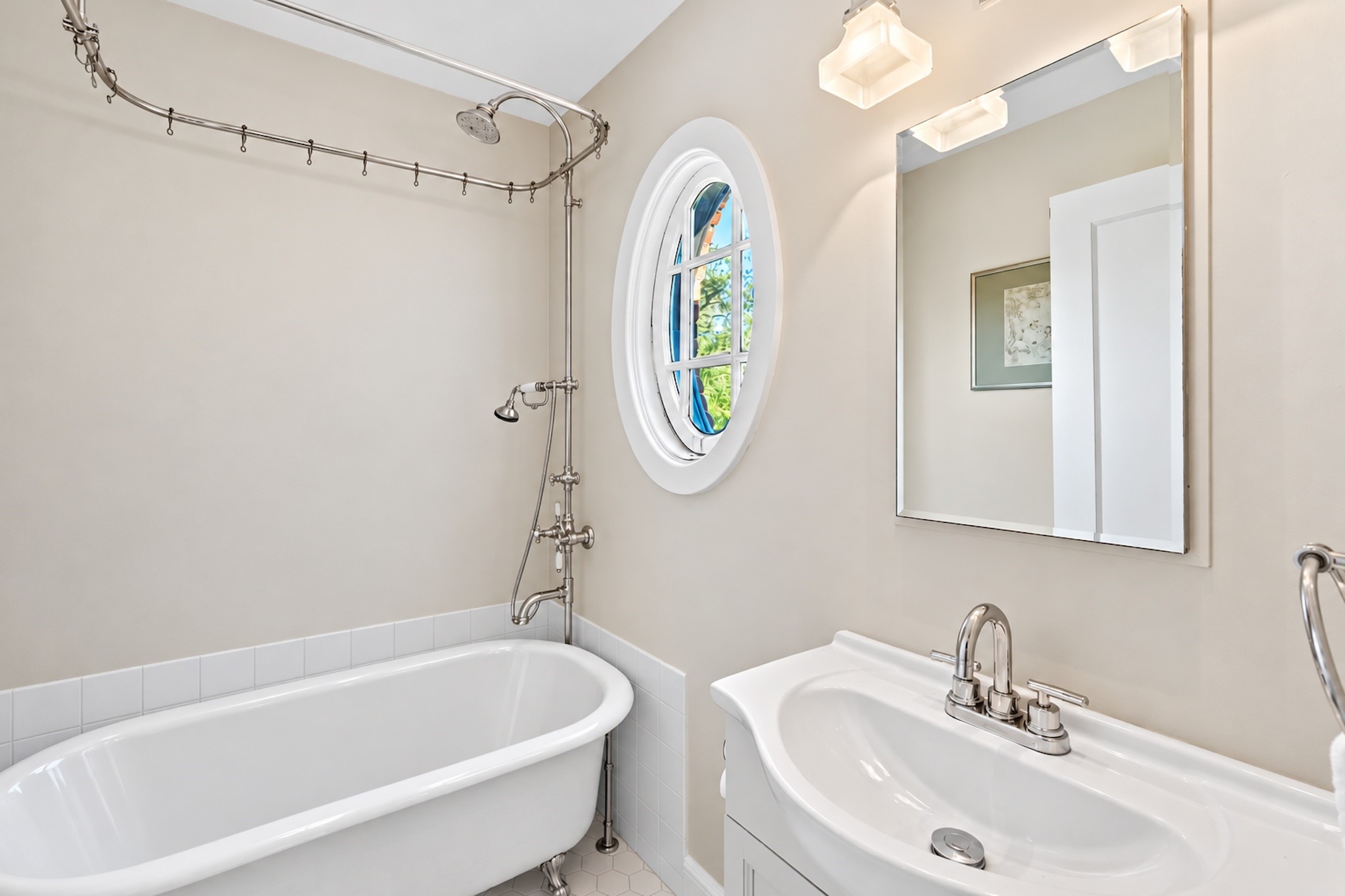 3815 Bernardo de Galvez Avenue, Galveston, TX 77550