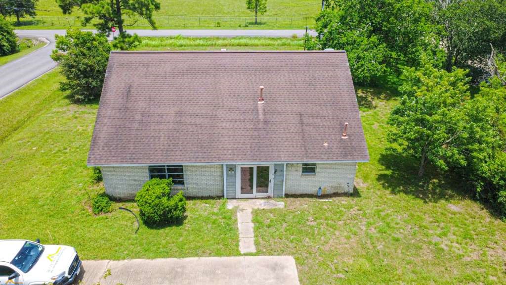 4513 S Meadows Street, Alvin, TX 77511