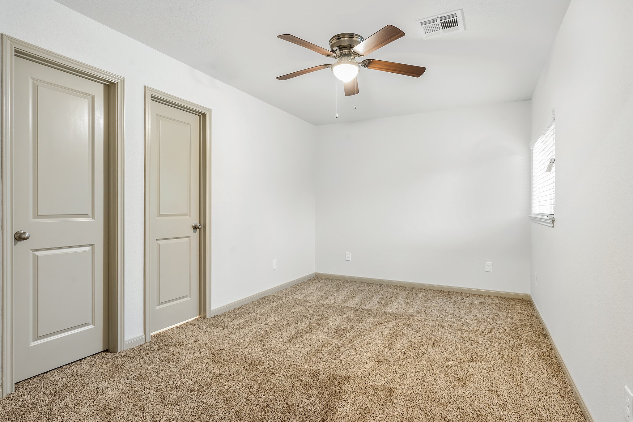 893 E Semands Avenue, #B, Conroe, TX 77031