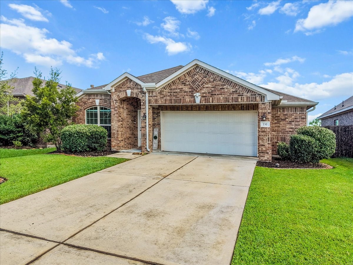 732 Cedar Gate Lane, La Marque, TX 77568