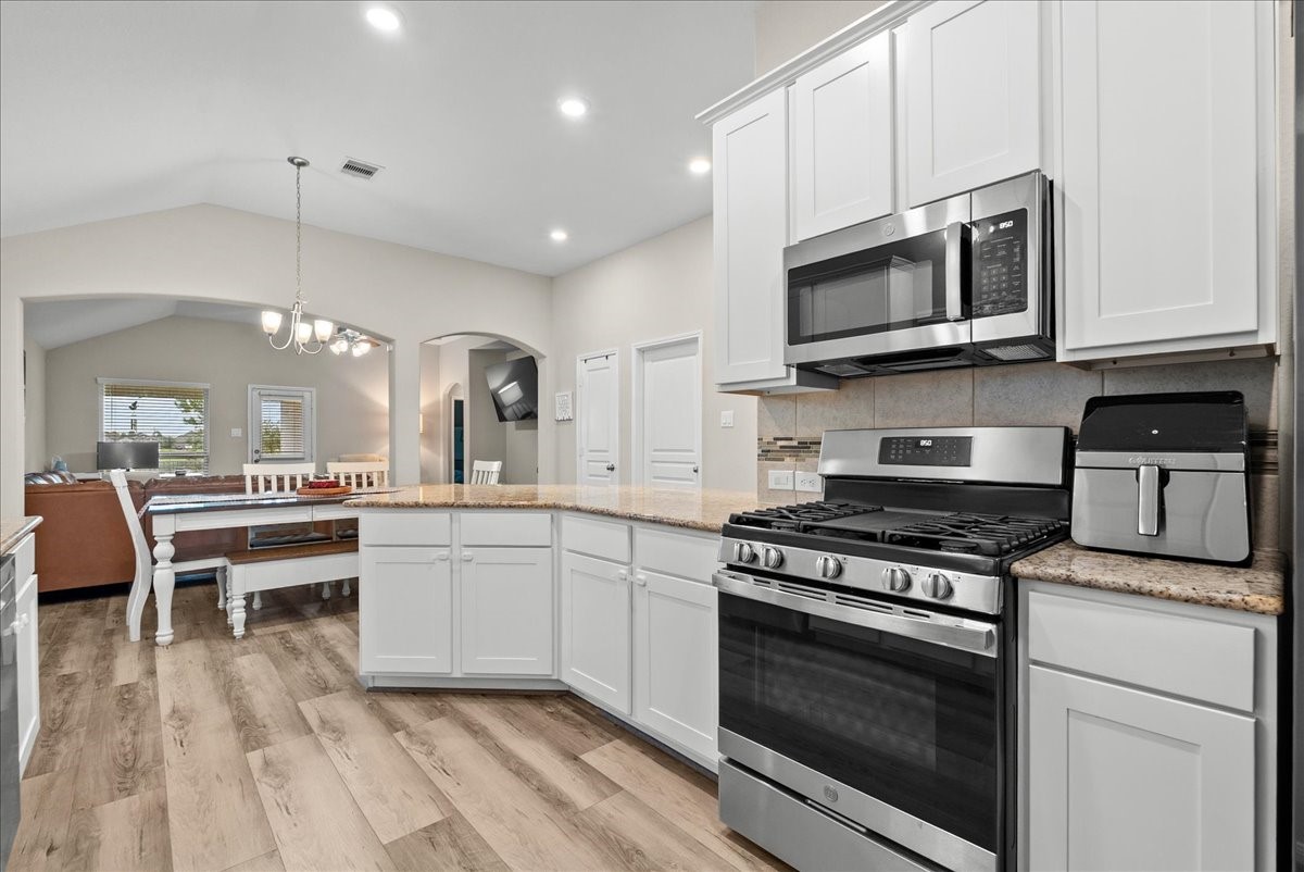 732 Cedar Gate Lane, La Marque, TX 77568