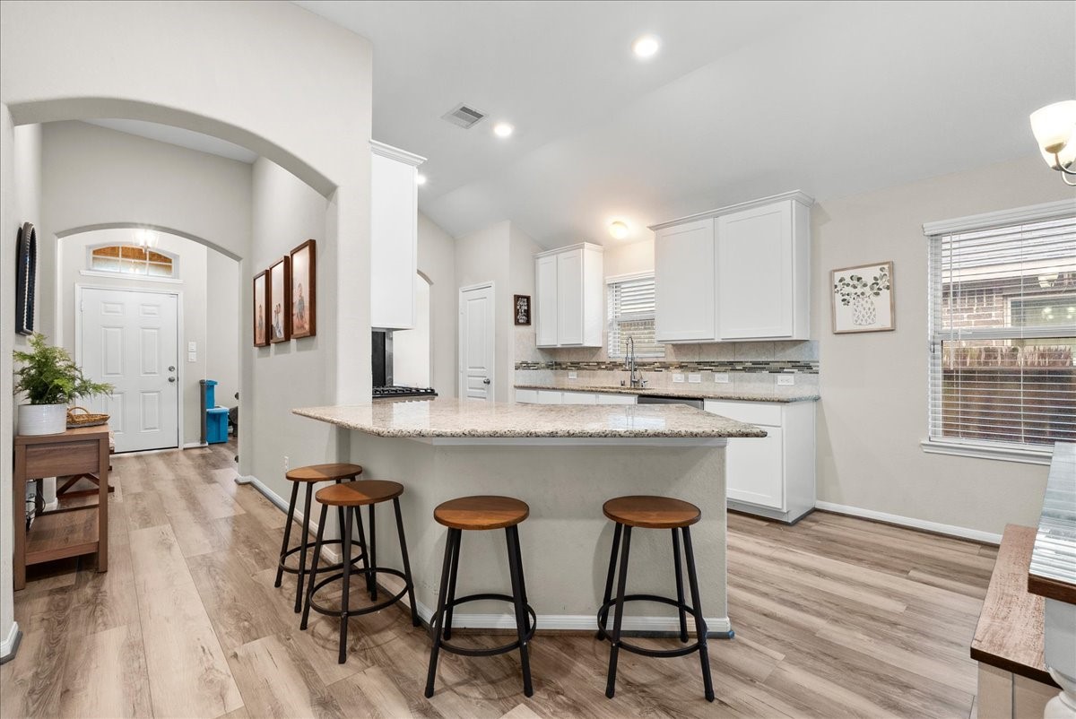 732 Cedar Gate Lane, La Marque, TX 77568
