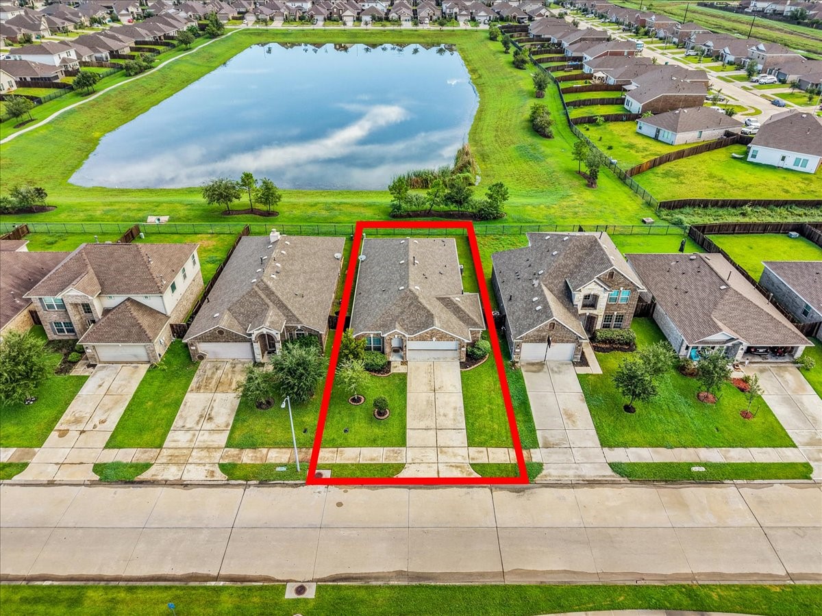 732 Cedar Gate Lane, La Marque, TX 77568