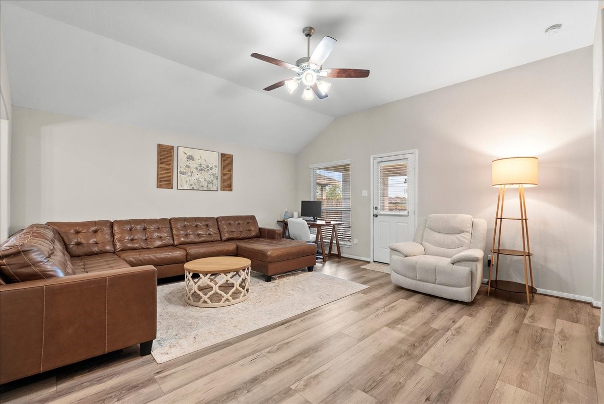 732 Cedar Gate Lane, La Marque, TX 77568