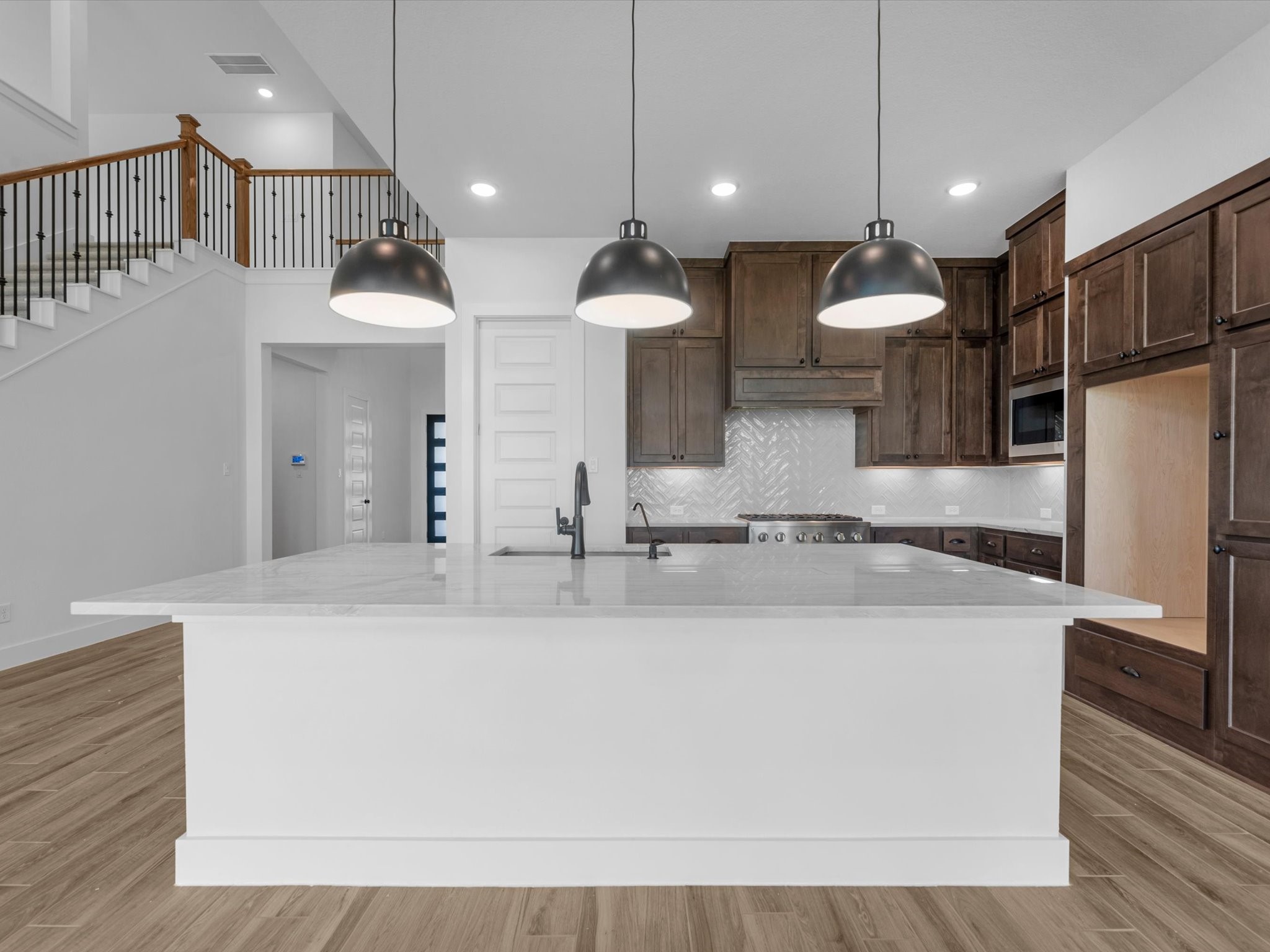 2718 Crown Ridge Drive, Missouri City, TX 77459