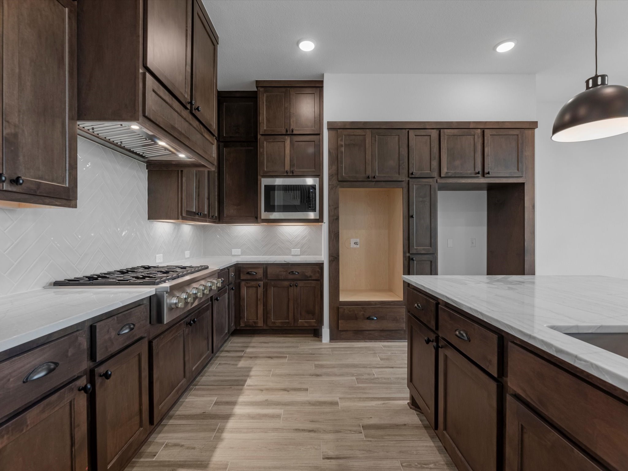 2718 Crown Ridge Drive, Missouri City, TX 77459
