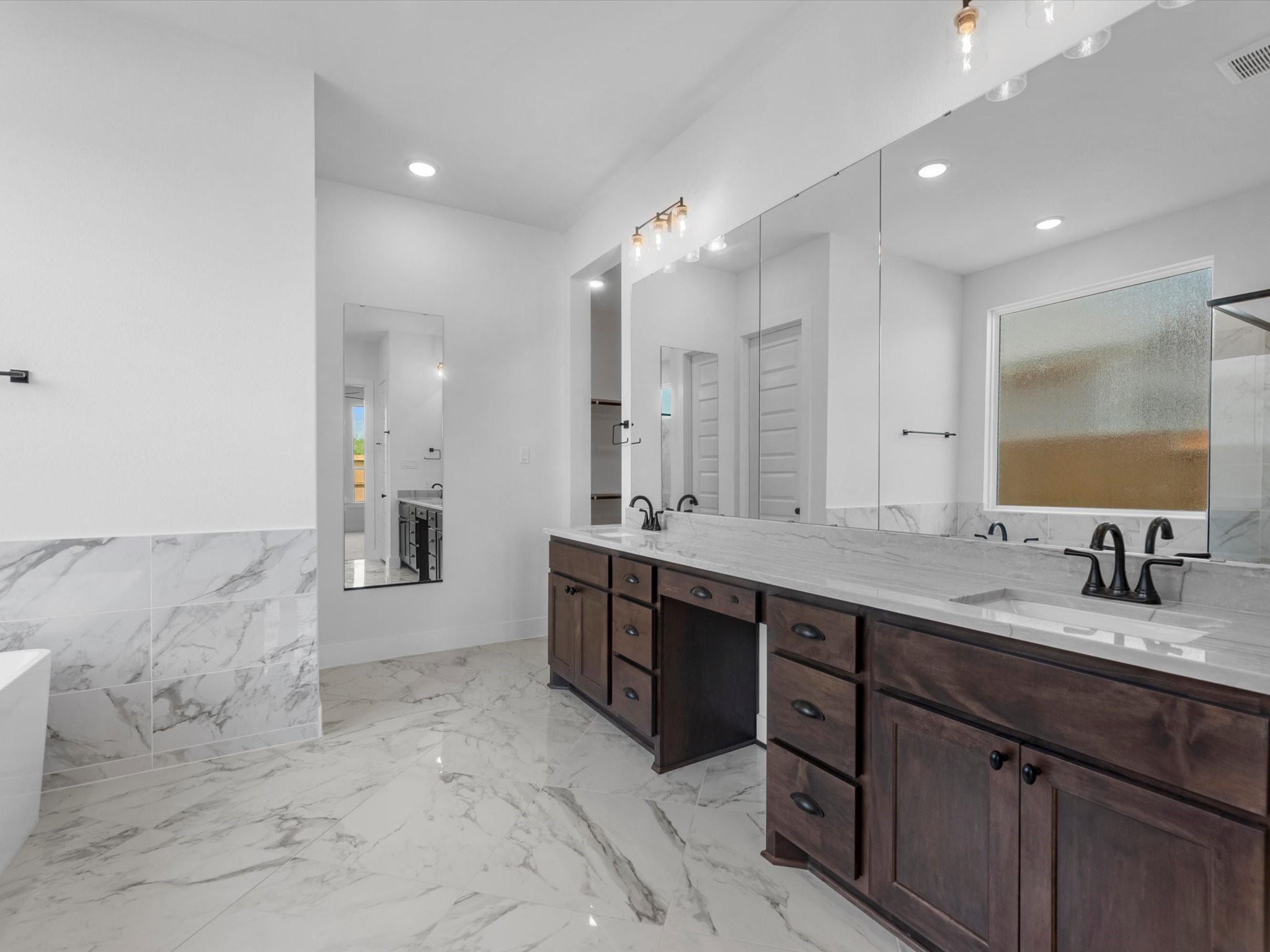 2718 Crown Ridge Drive, Missouri City, TX 77459
