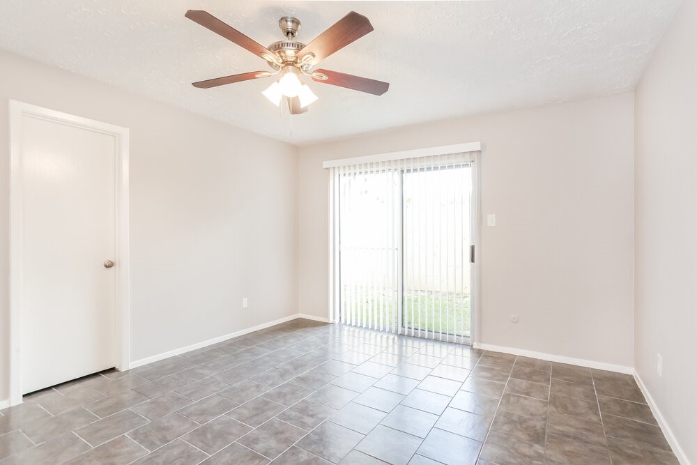 3915 Vineyard Drive, Houston, TX 77082
