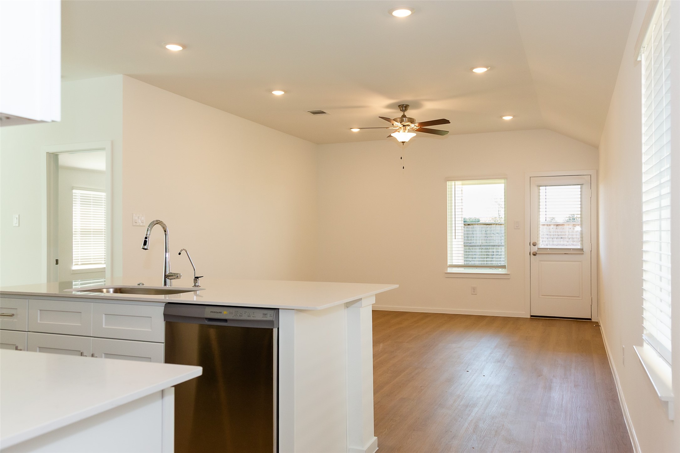 3422 Horseshoe Trail Lane, League City, TX 77511