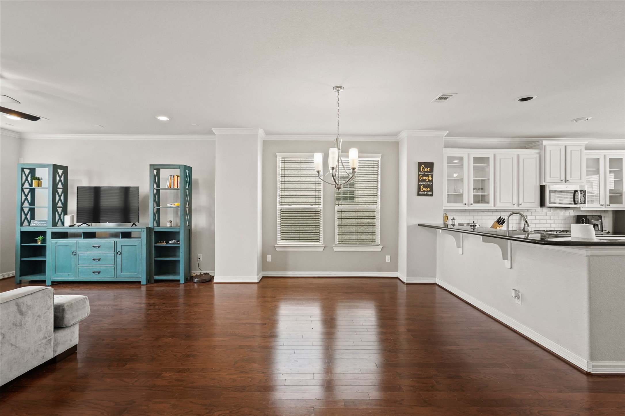 10020 Spring Shadows Park Circle, Houston, TX 77080