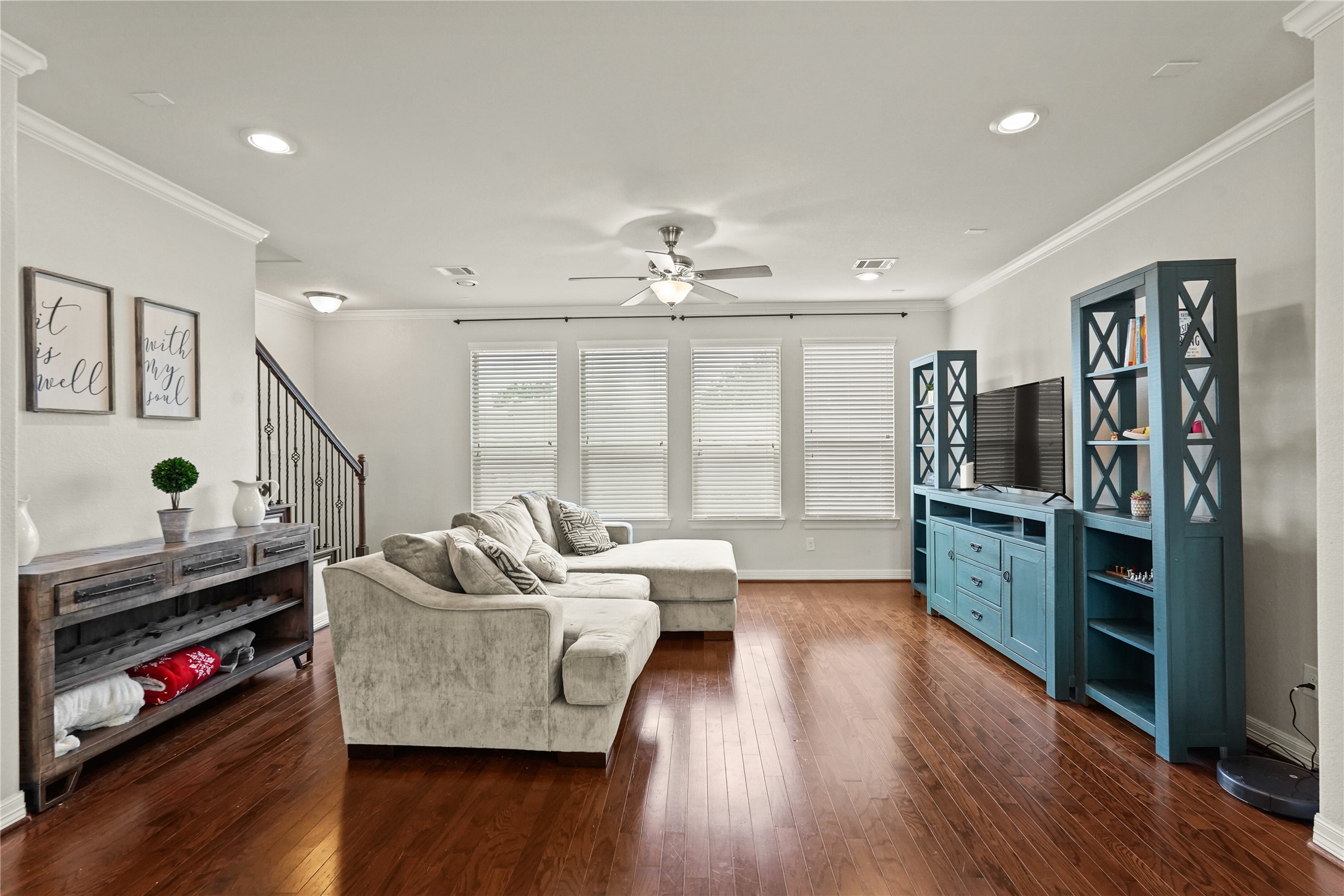 10020 Spring Shadows Park Circle, Houston, TX 77080