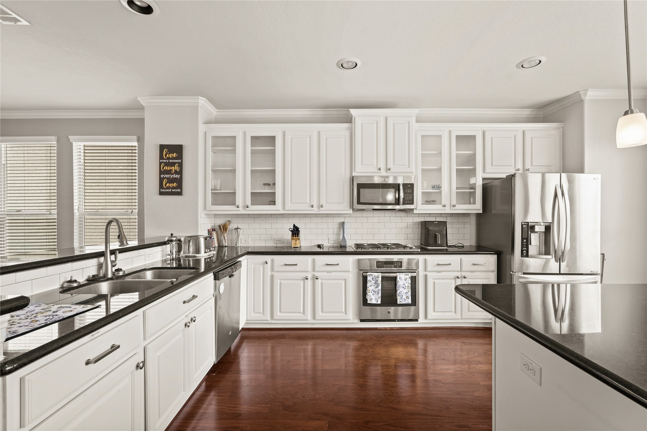 10020 Spring Shadows Park Circle, Houston, TX 77080