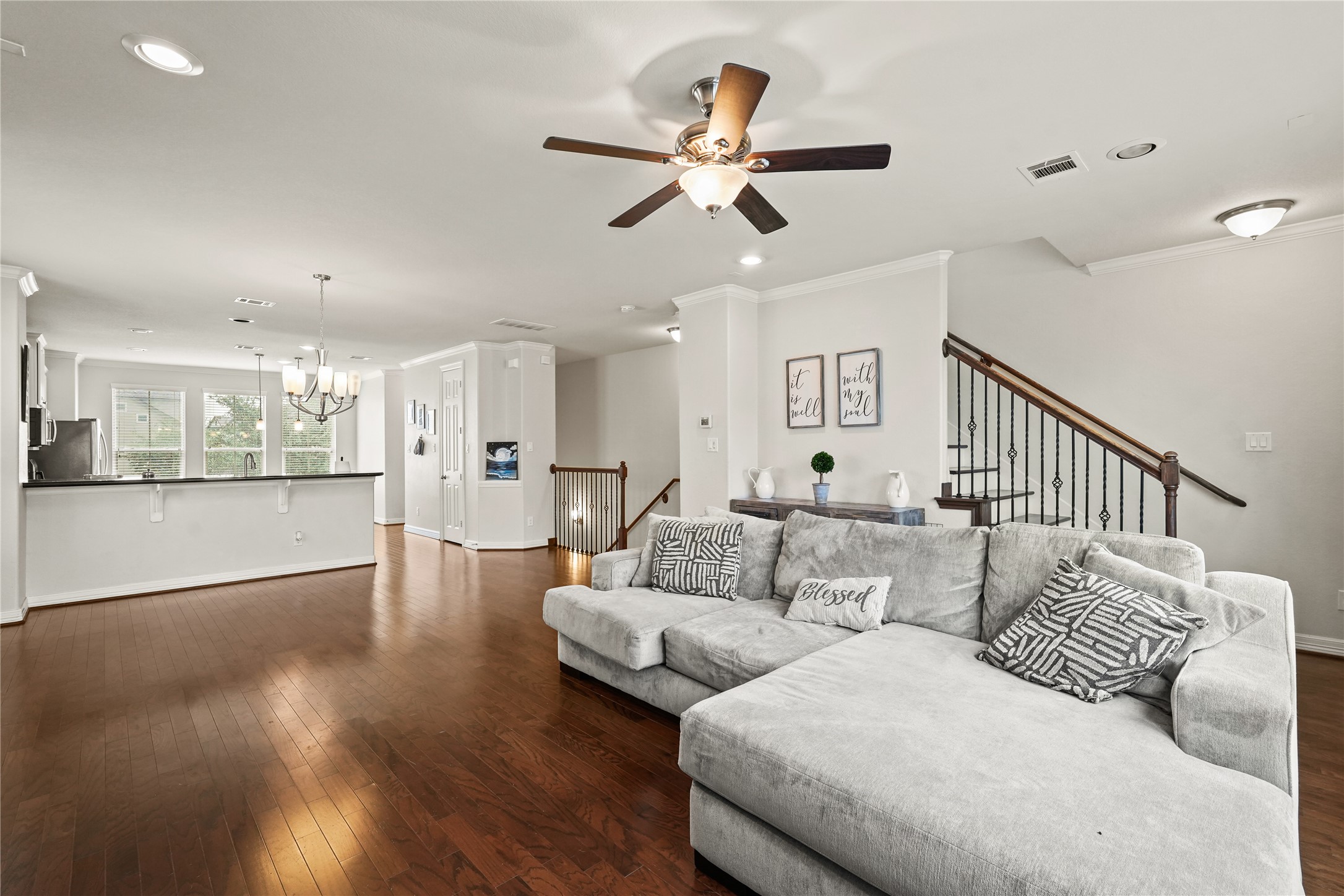 10020 Spring Shadows Park Circle, Houston, TX 77080