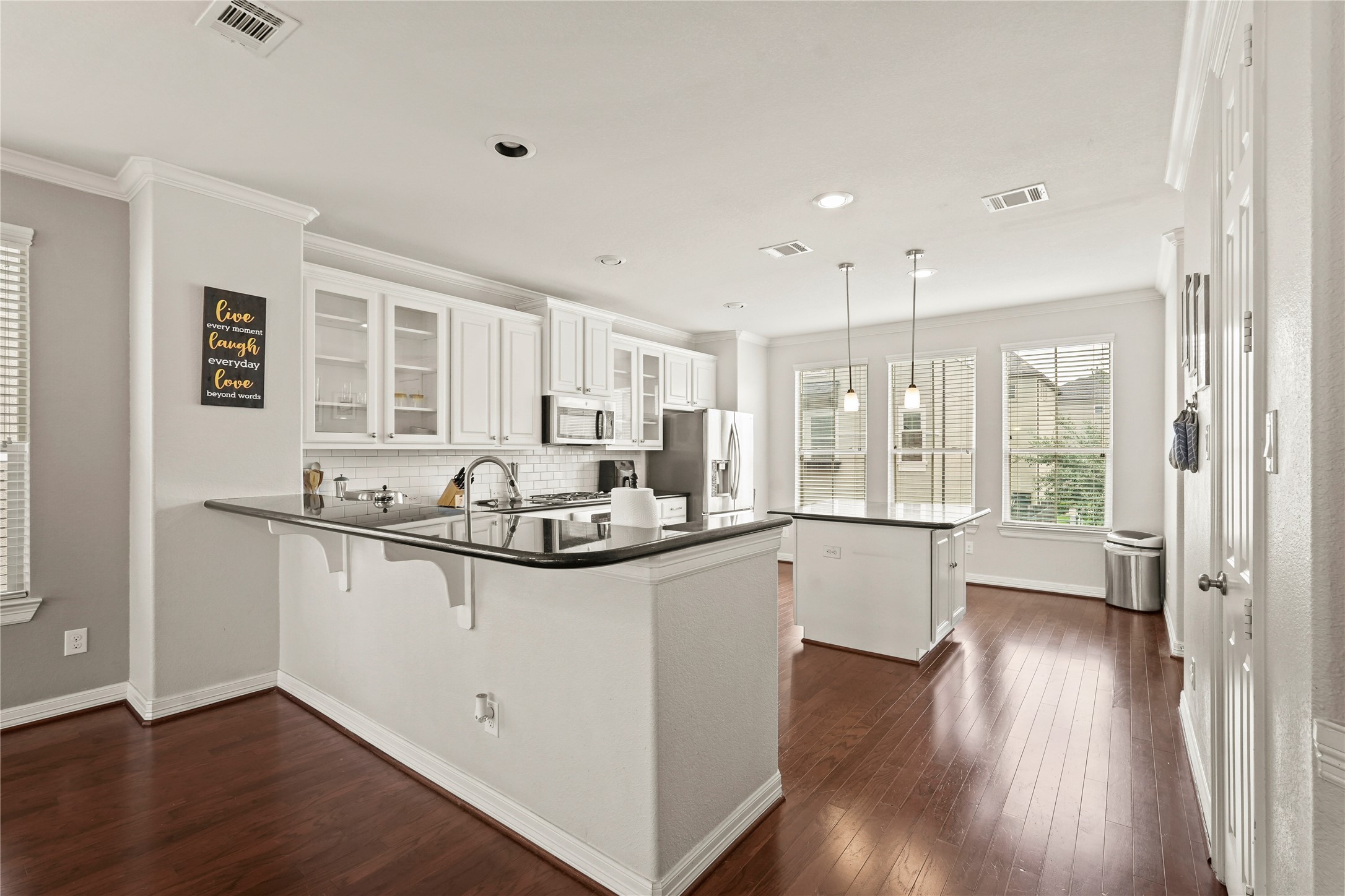 10020 Spring Shadows Park Circle, Houston, TX 77080